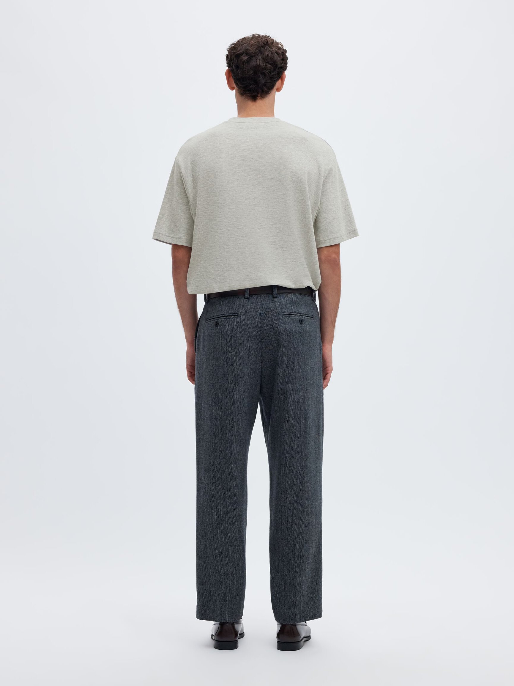 LOOSE FIT T-SHIRT