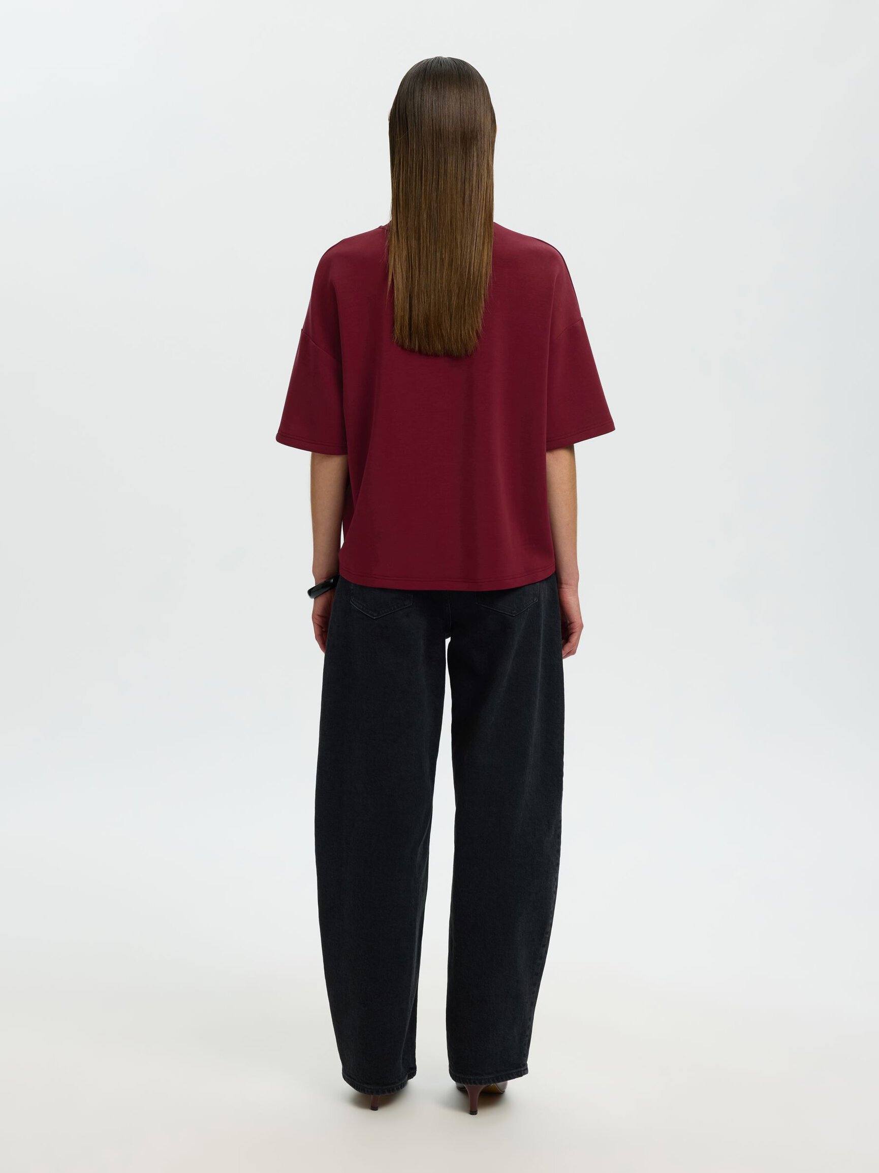 OVERSIZED T-SHIRT