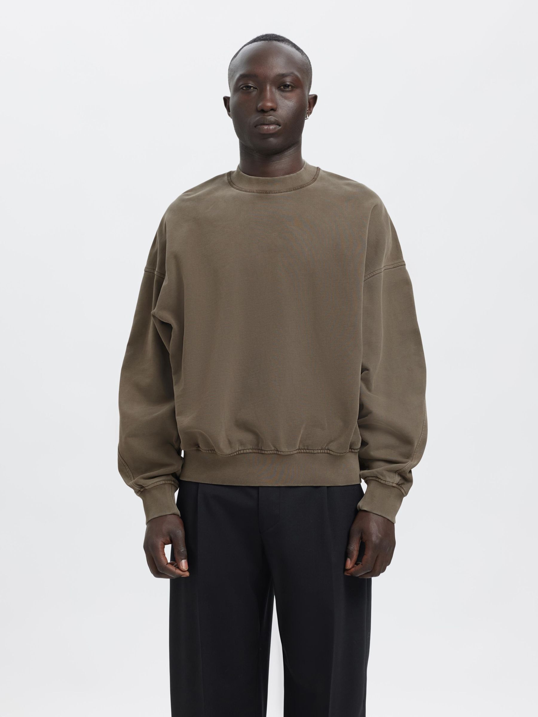 RELAXED FIT  SWEATSHIRT