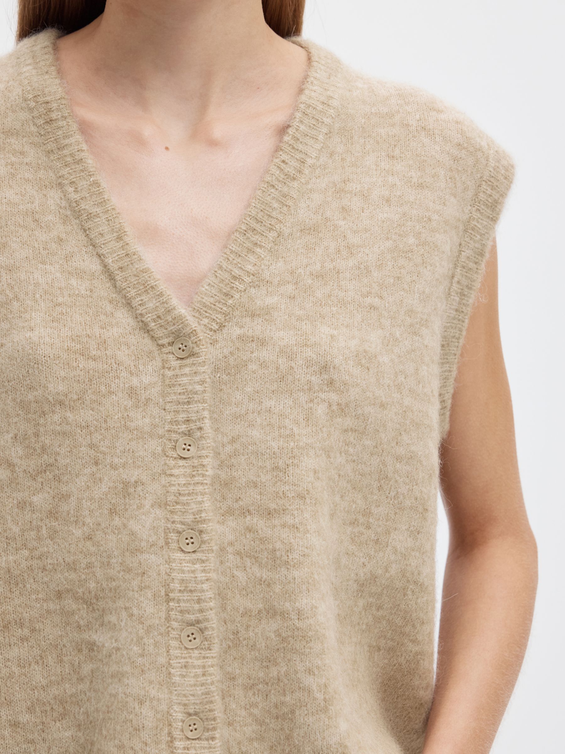 WOOL BLEND KNITTED VEST