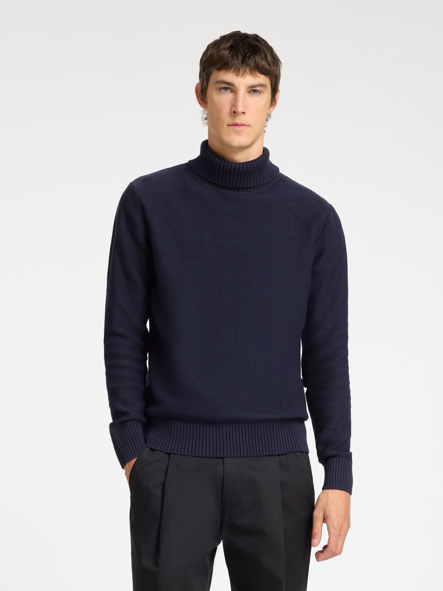 ROLL NECK JUMPER
