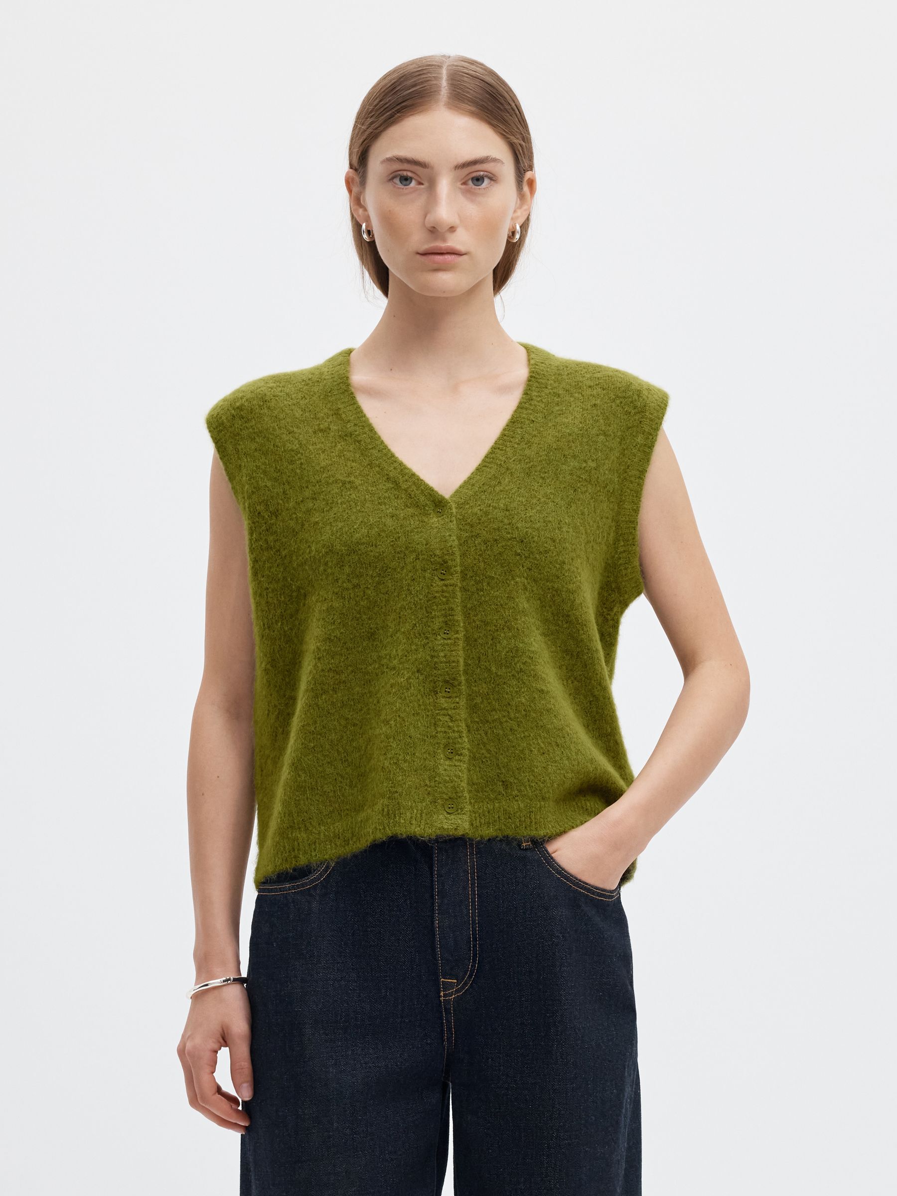 WOOL BLEND KNITTED VEST