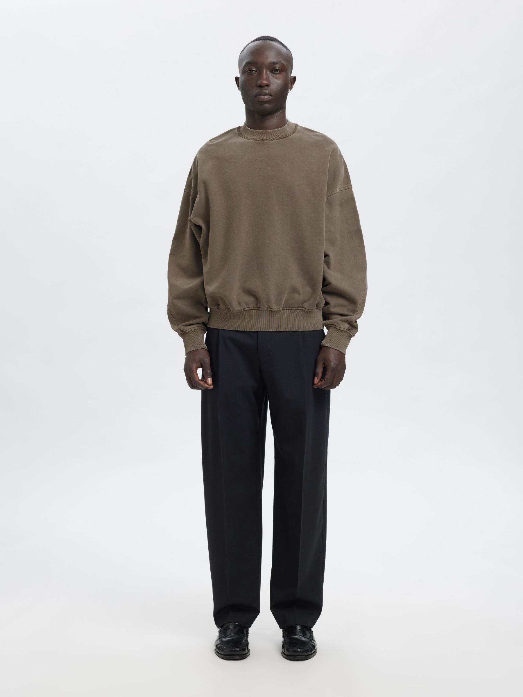 RELAXED FIT  SWEATSHIRT