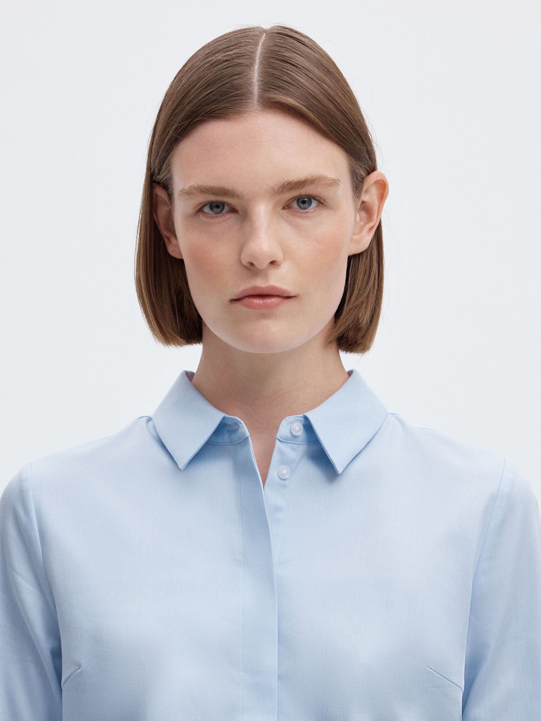 FITTED LONG SLEEVED SHIRT