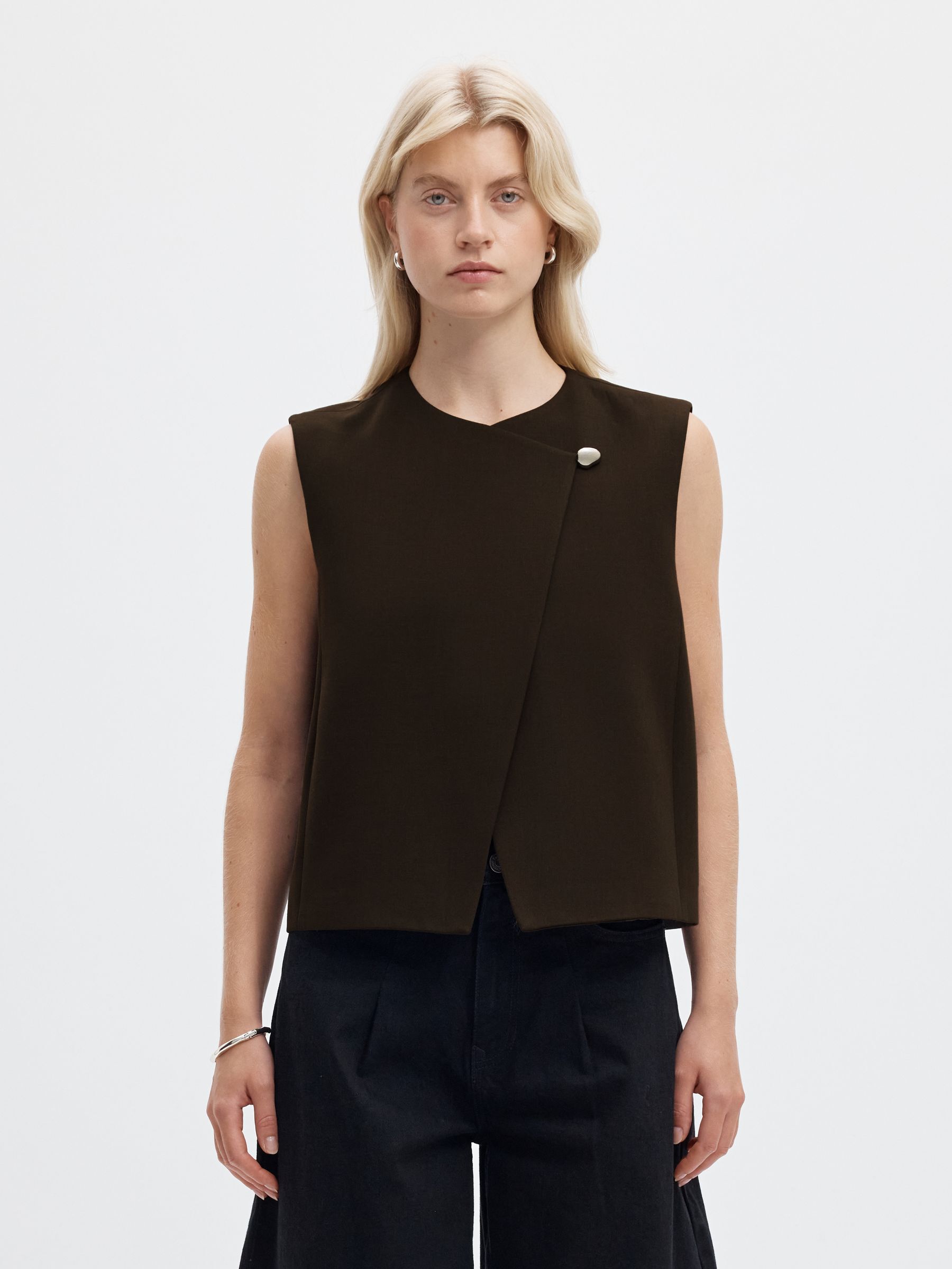 ASYMMETRIC WAISTCOAT