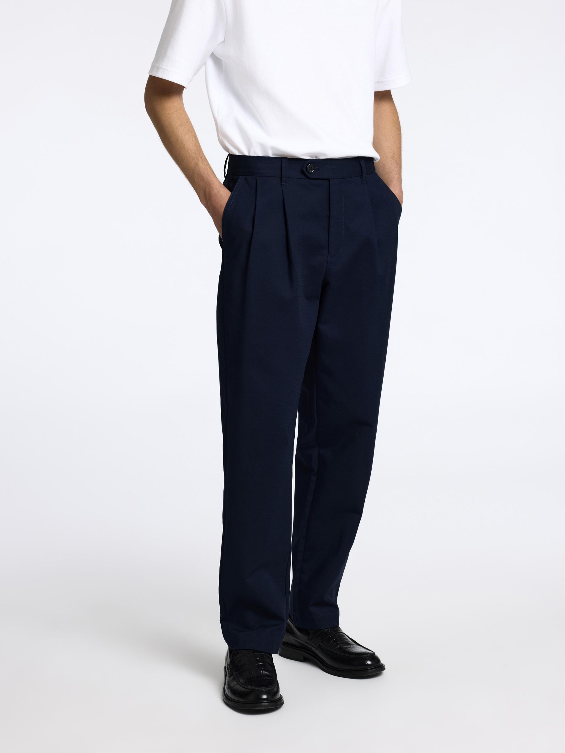 190 REGULAR TAPERED FIT BUKSER