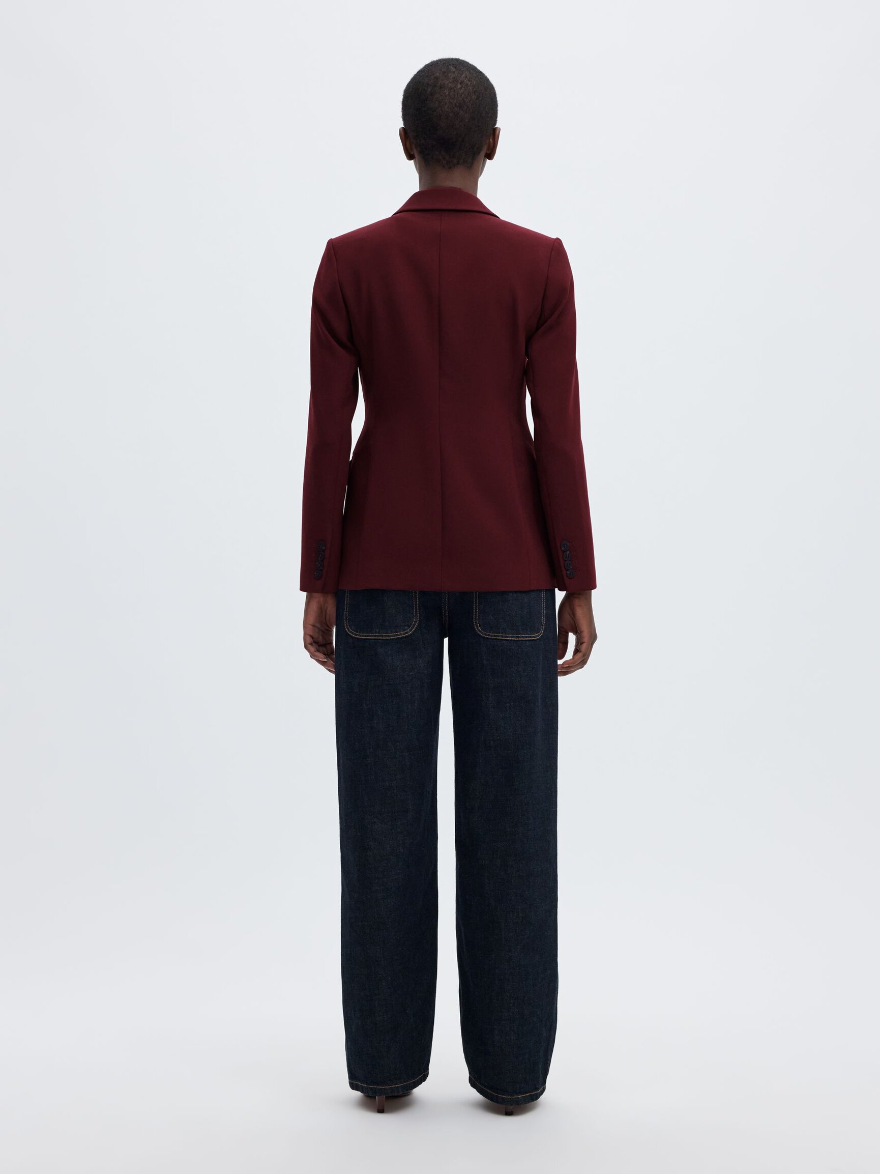 CLASSIC FIT BLAZER