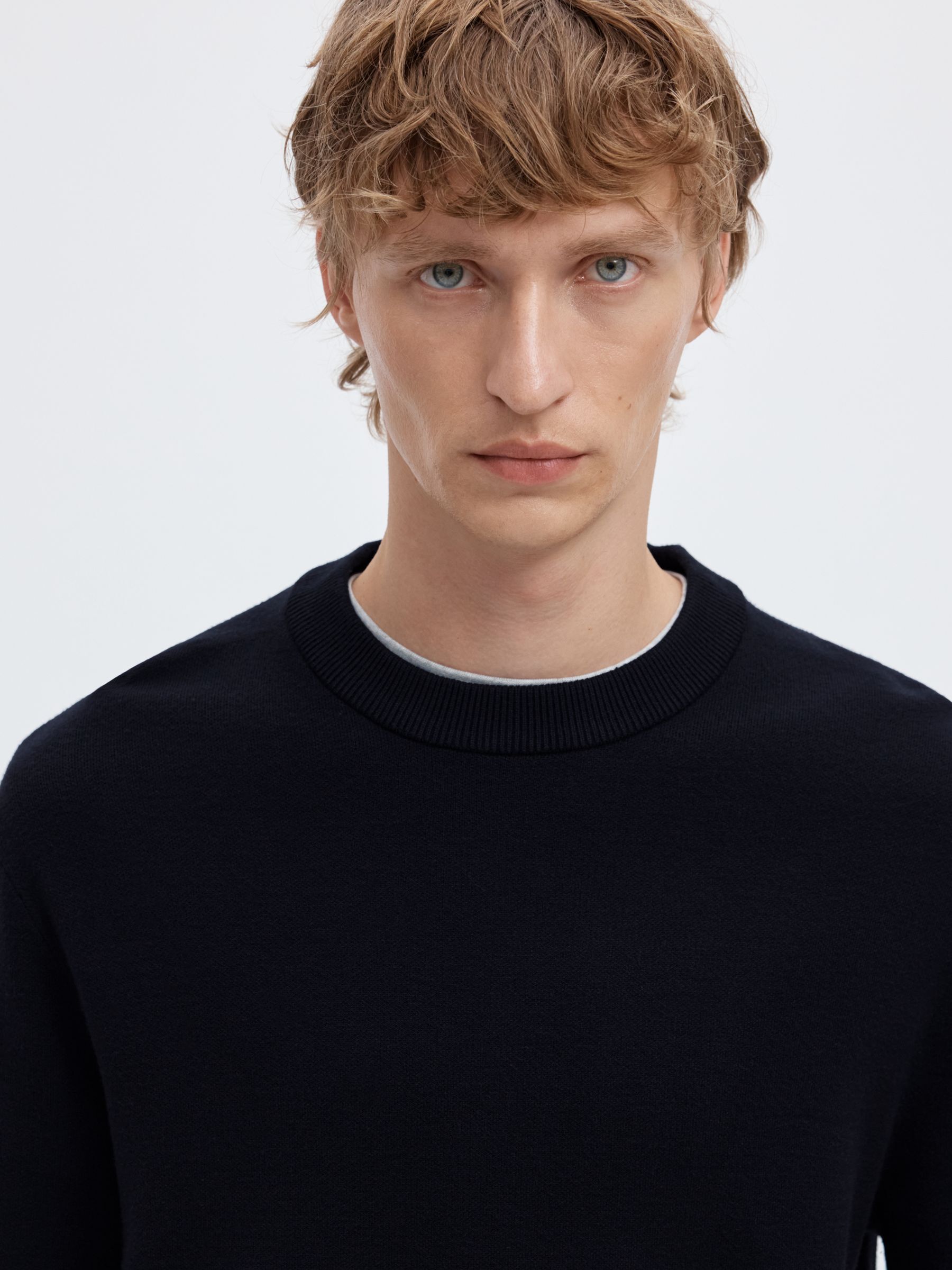 RELAXED FIT PULLOVER