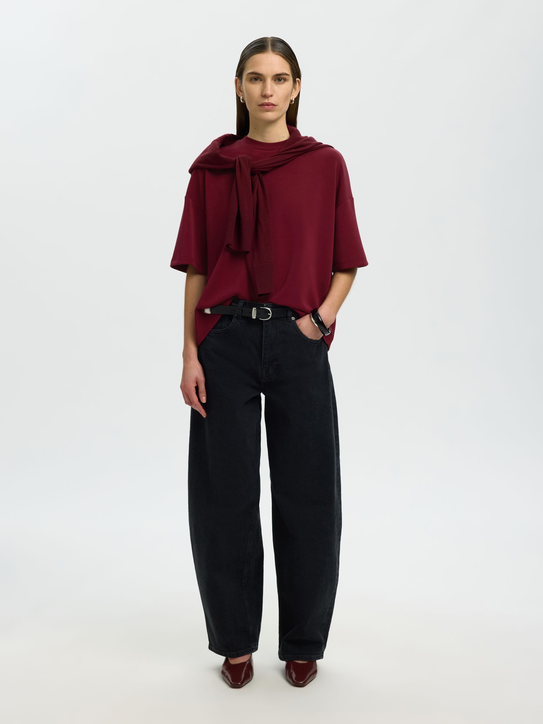 OVERSIZED T-SHIRT