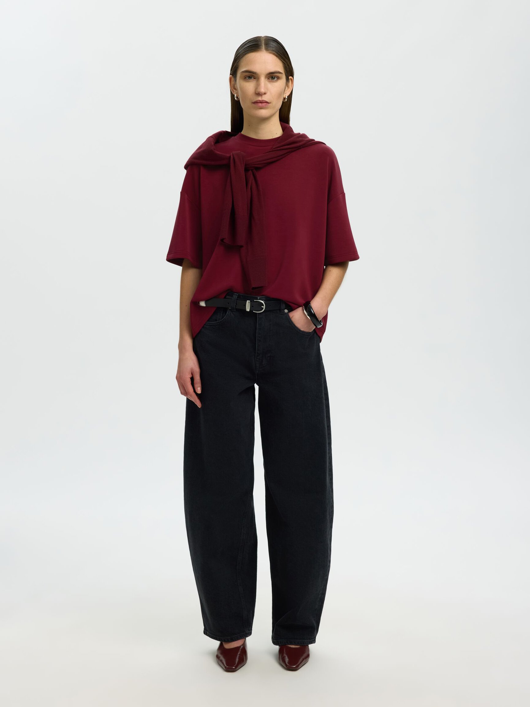 OVERSIZED T-SHIRT