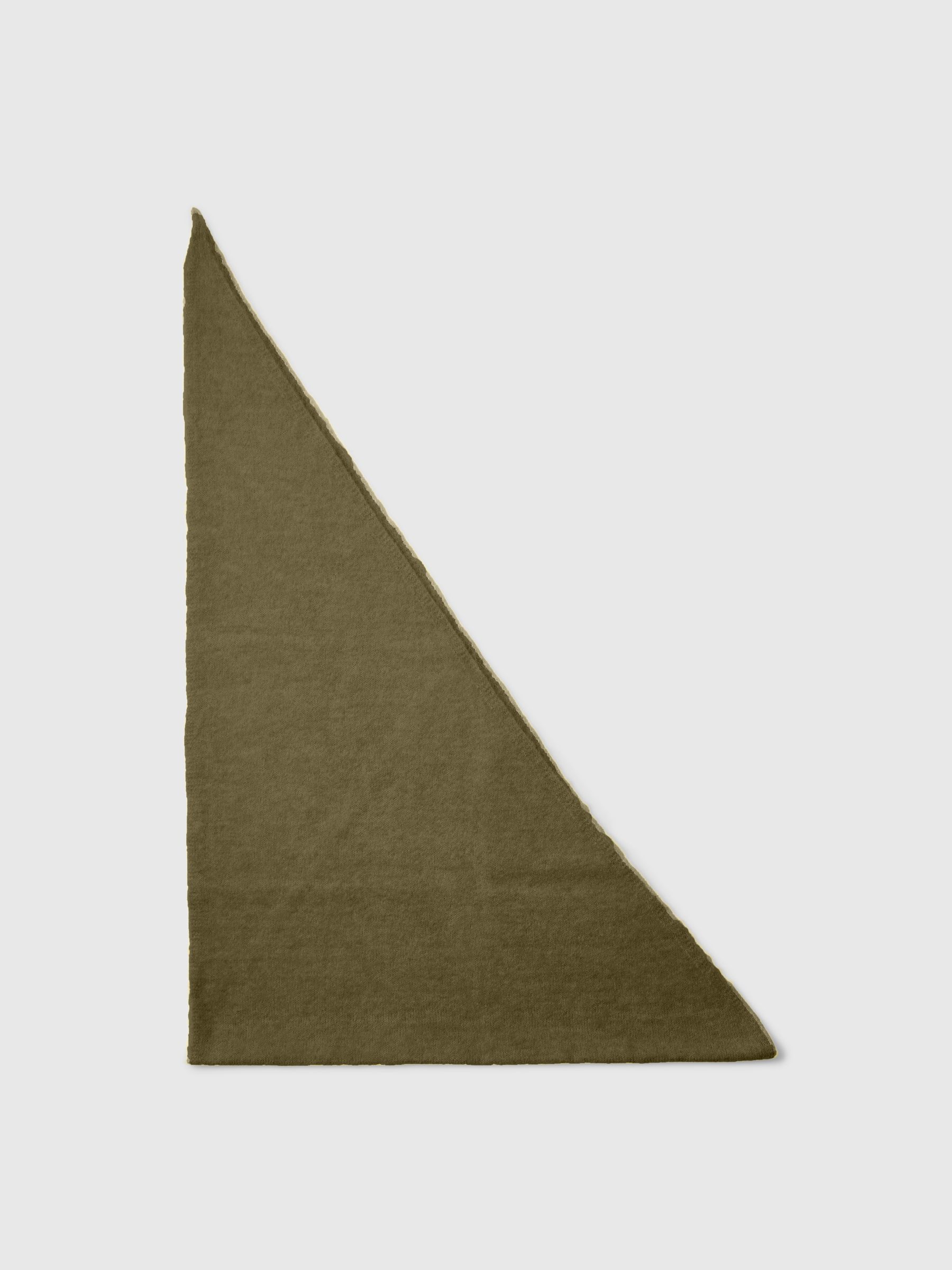 TRIANGLE SCARF