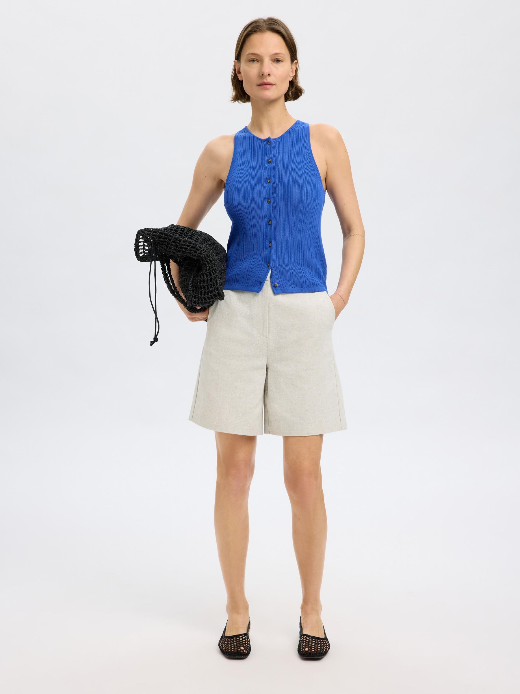 KNITTED SLEEVELESS TOP