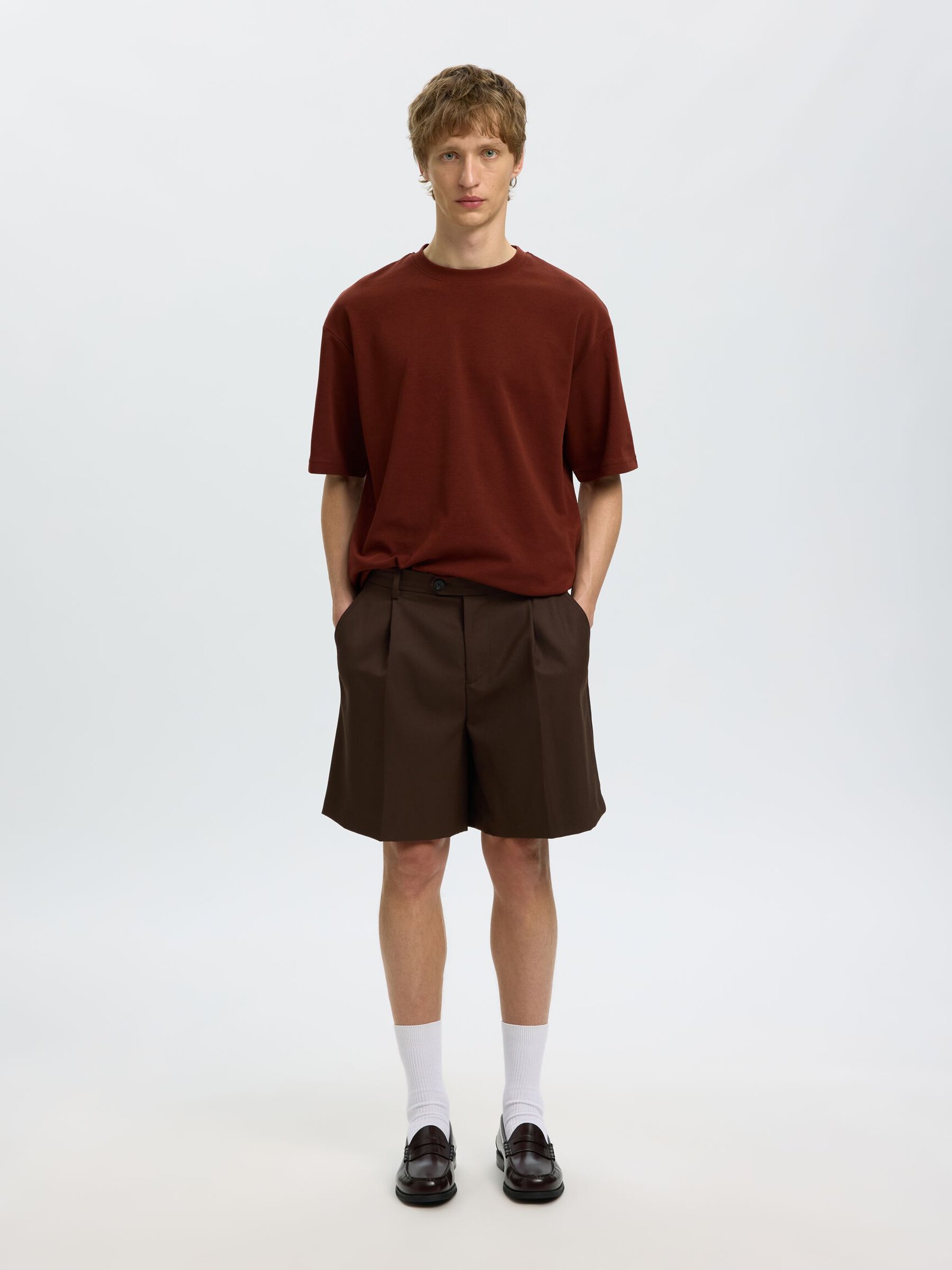 LOOSE FIT T-SHIRT
