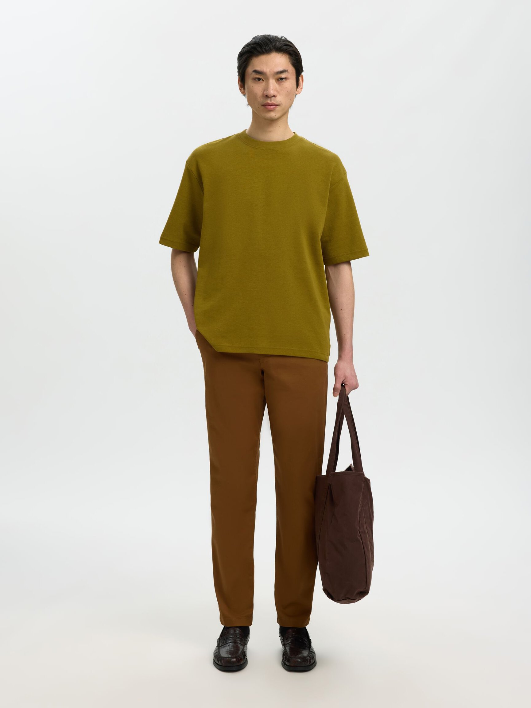 LOOSE FIT T-SHIRT