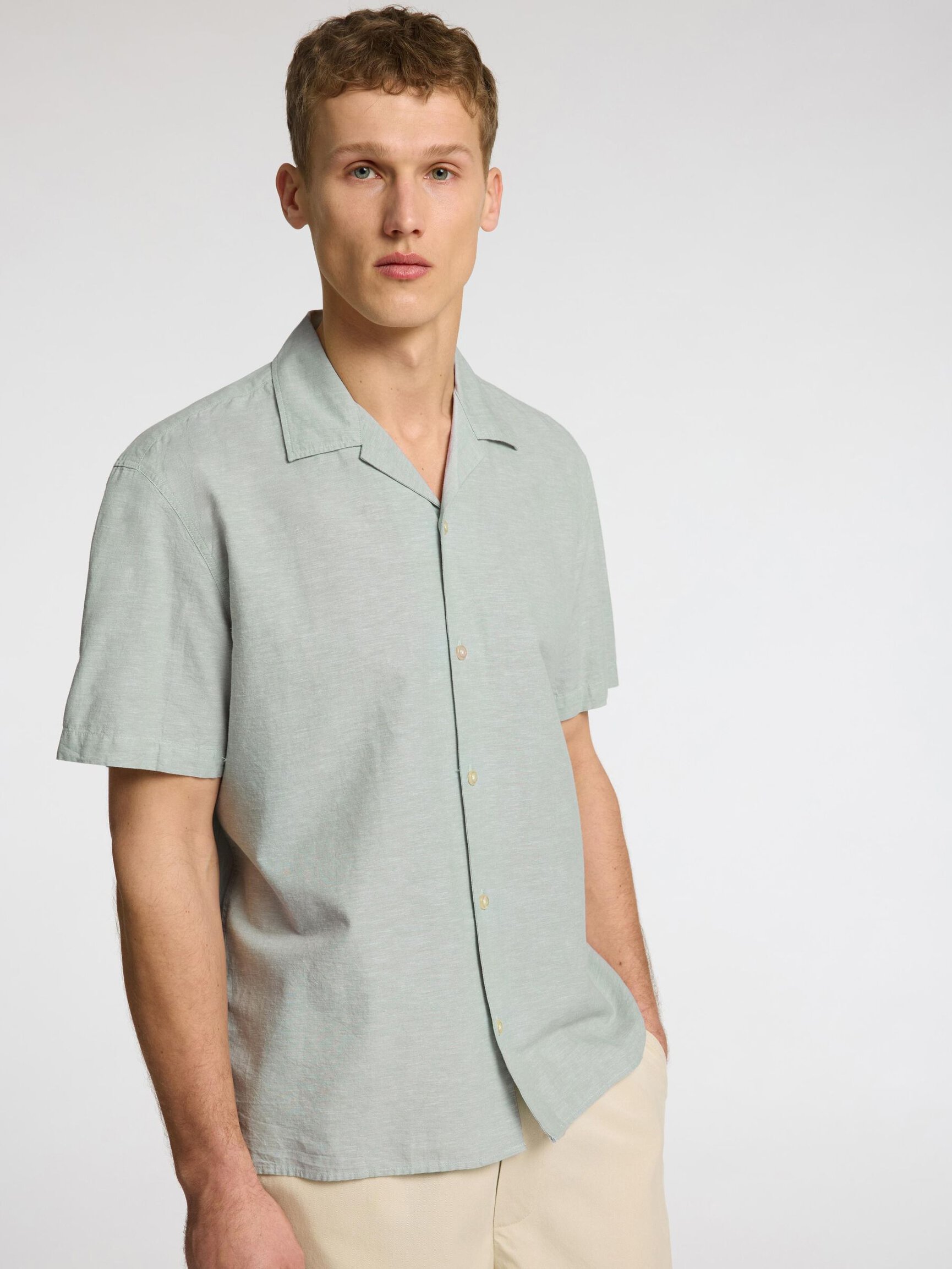 LINEN BLEND SHORT SLEEVED SHIRT