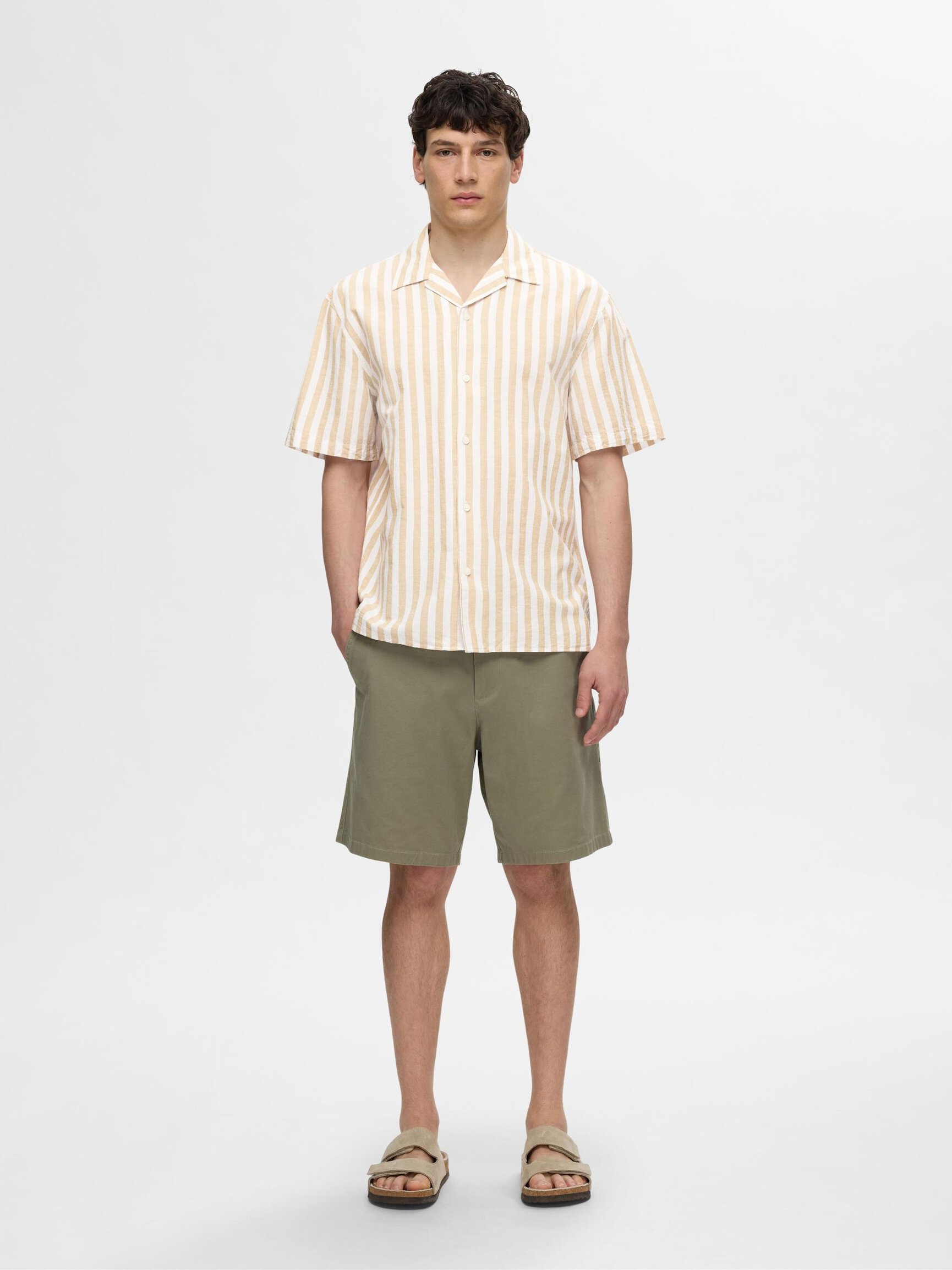 KOSZULA Z KRÓTKIM RĘKAWEM