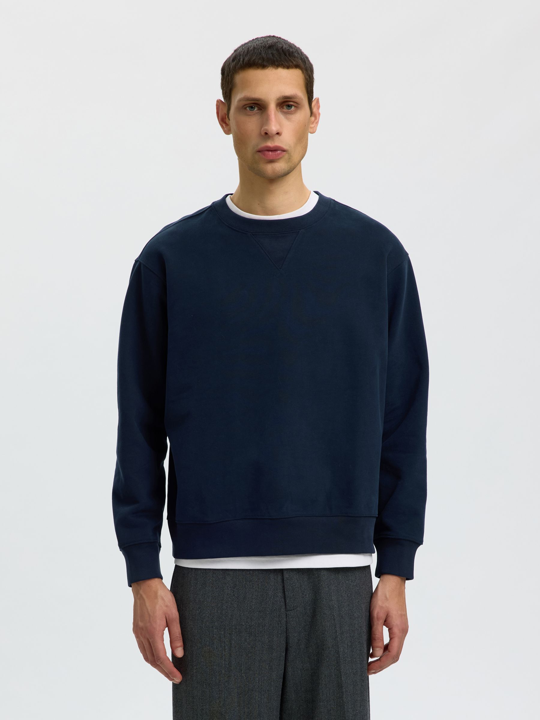 RELAXED FIT SWEATSHIRT