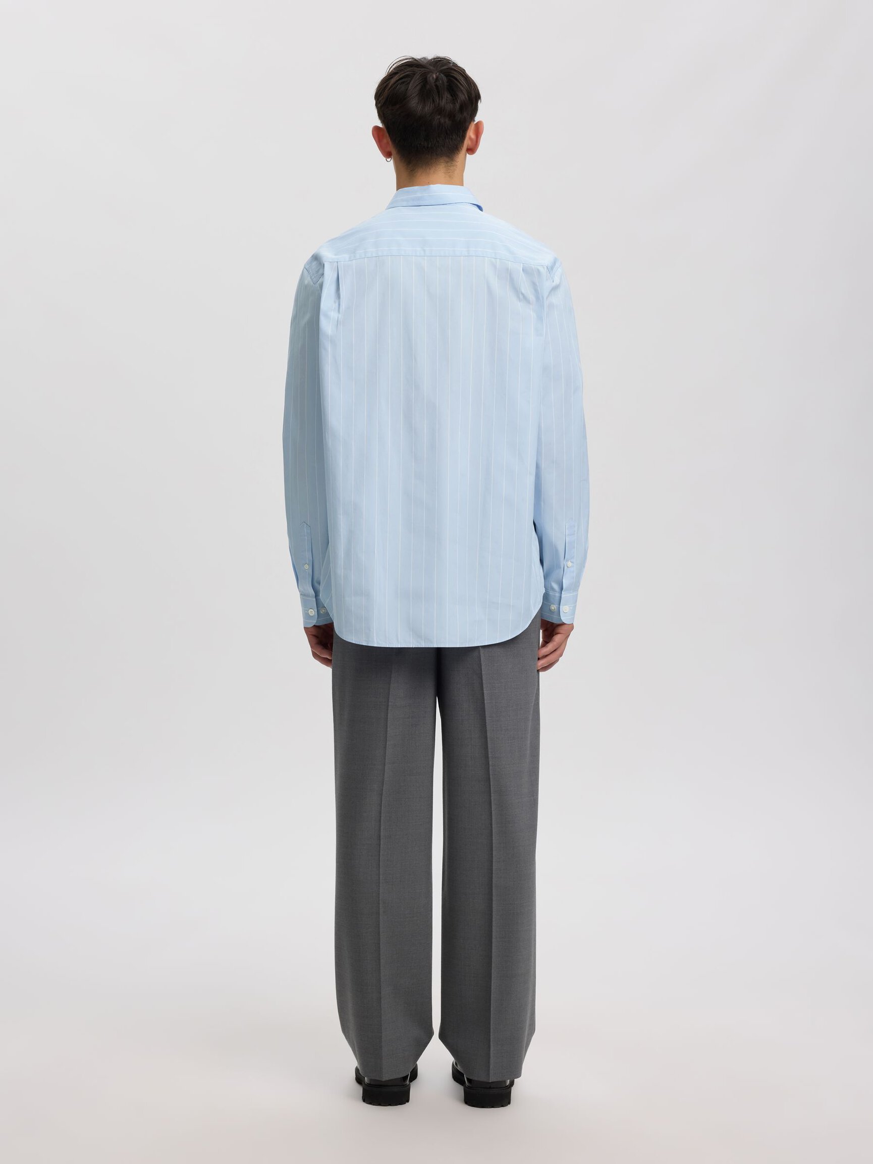 RELAXED FIT STRIPED SHIRT