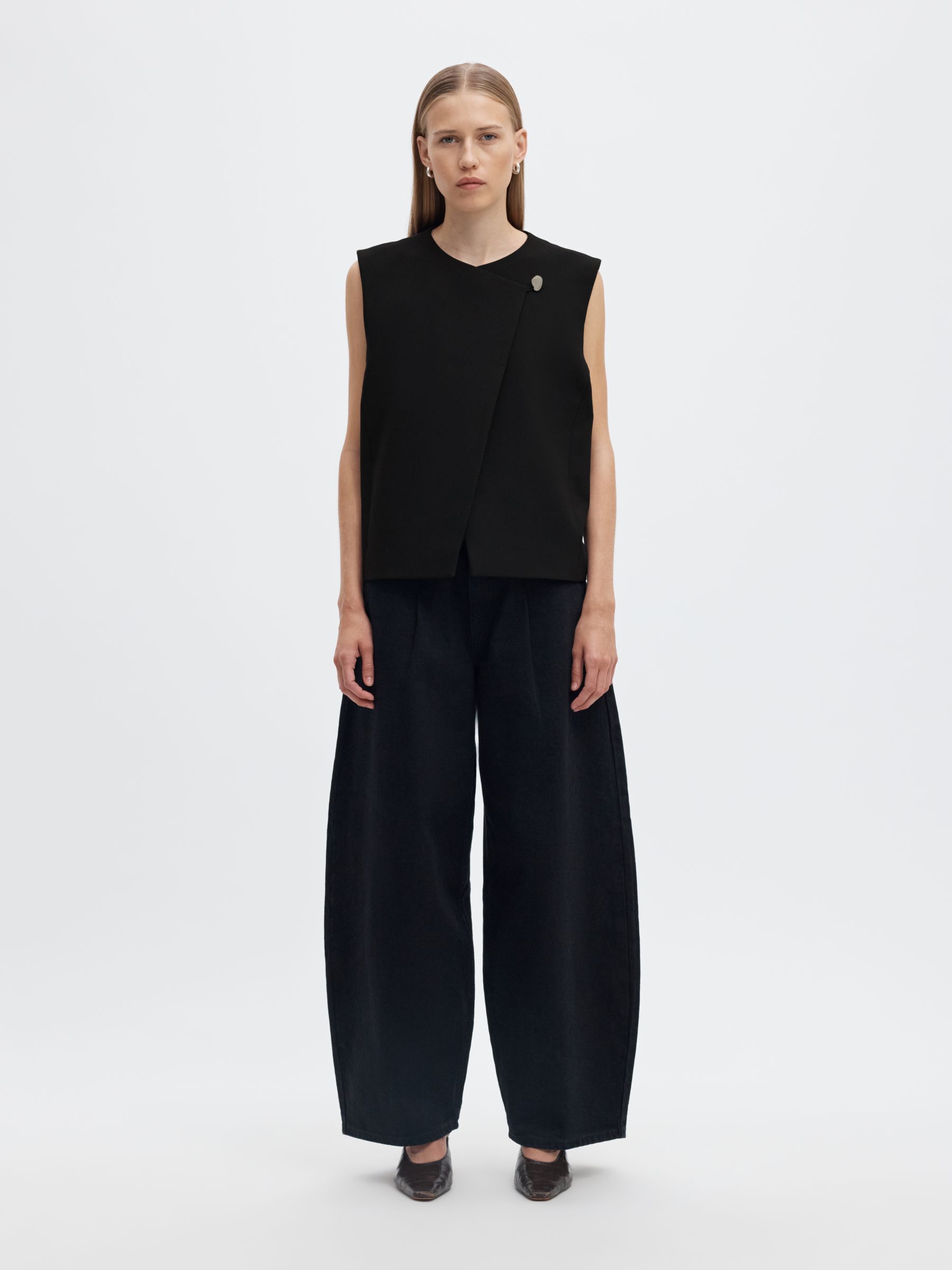 ASYMMETRIC WAISTCOAT