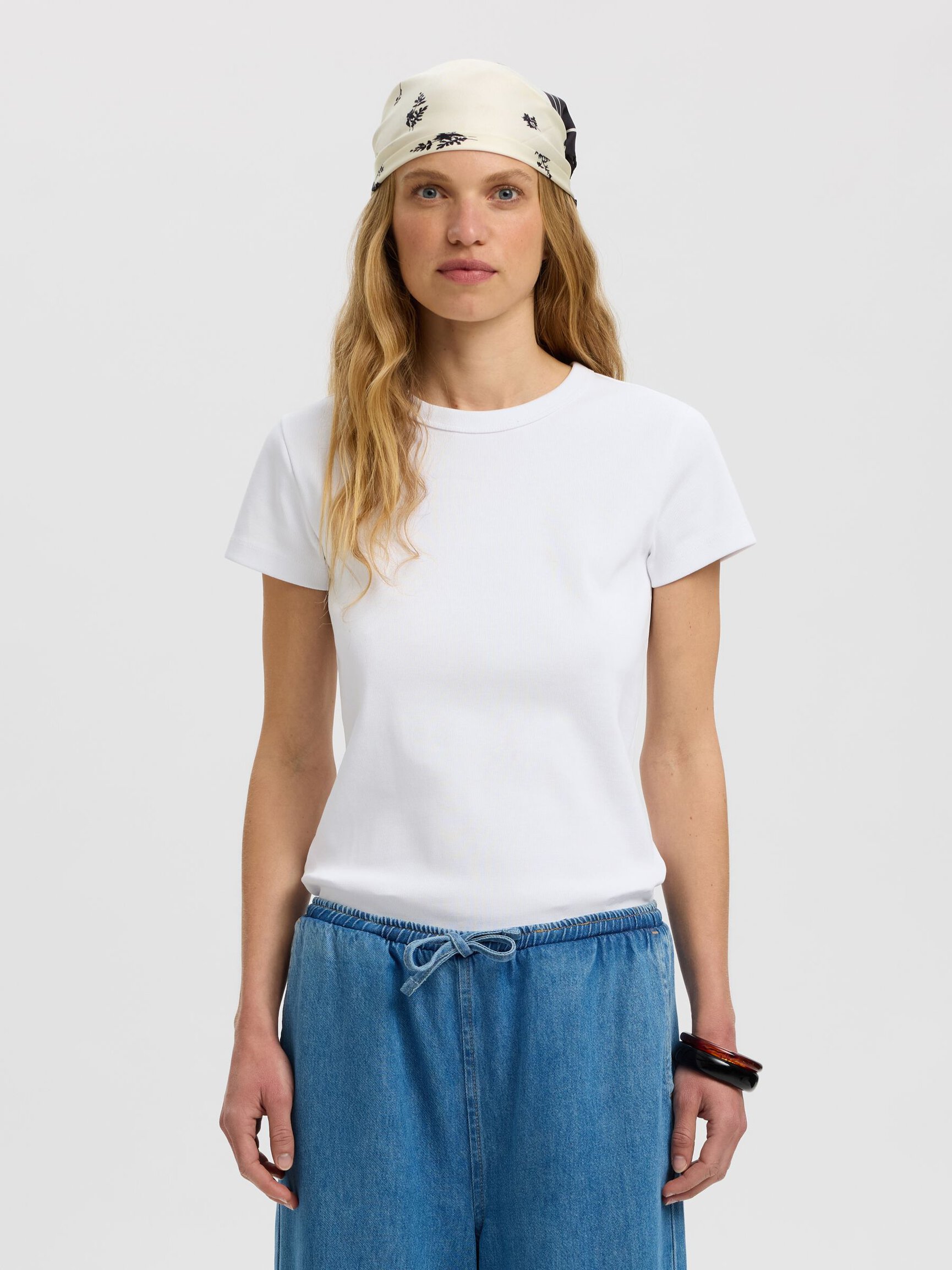 COTTON SHORT-SLEEVED T-SHIRT