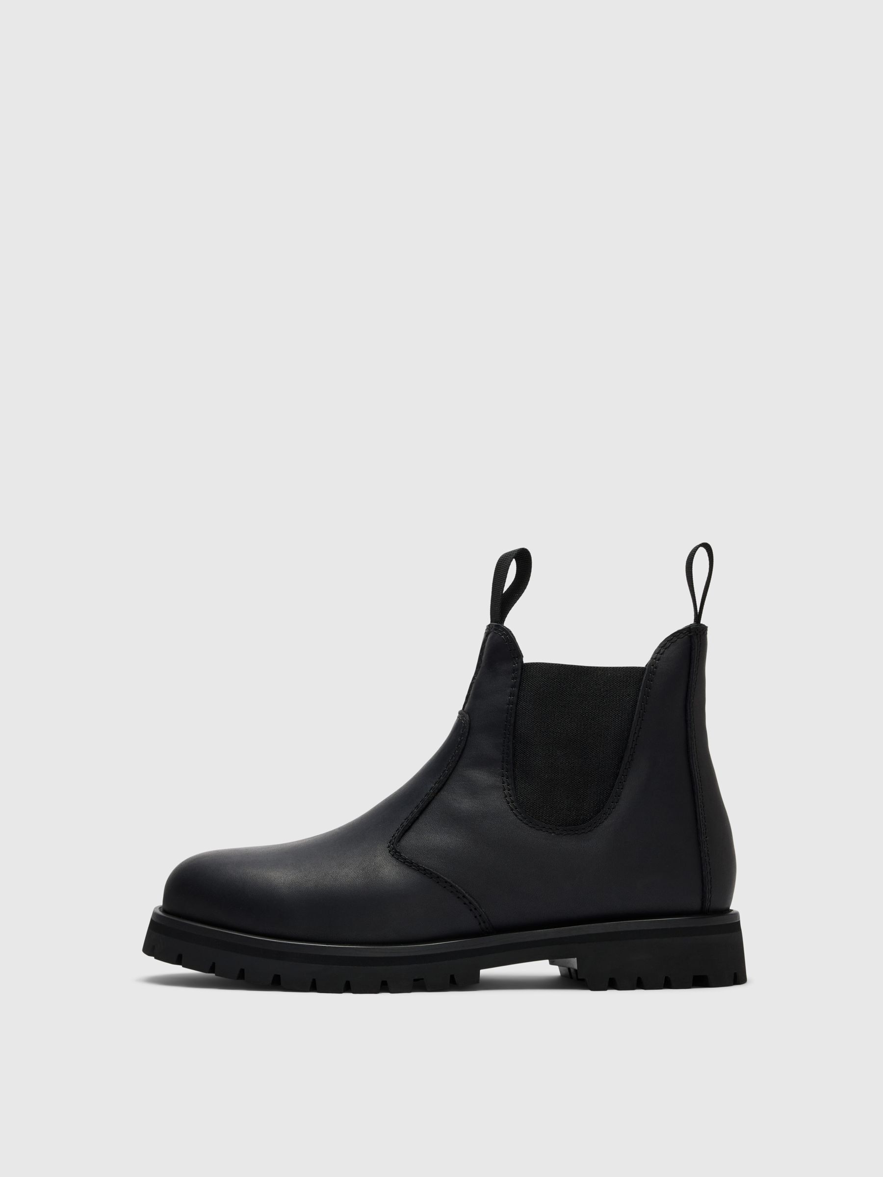 LUG SOLE LEATHER CHELSEA BOOTS