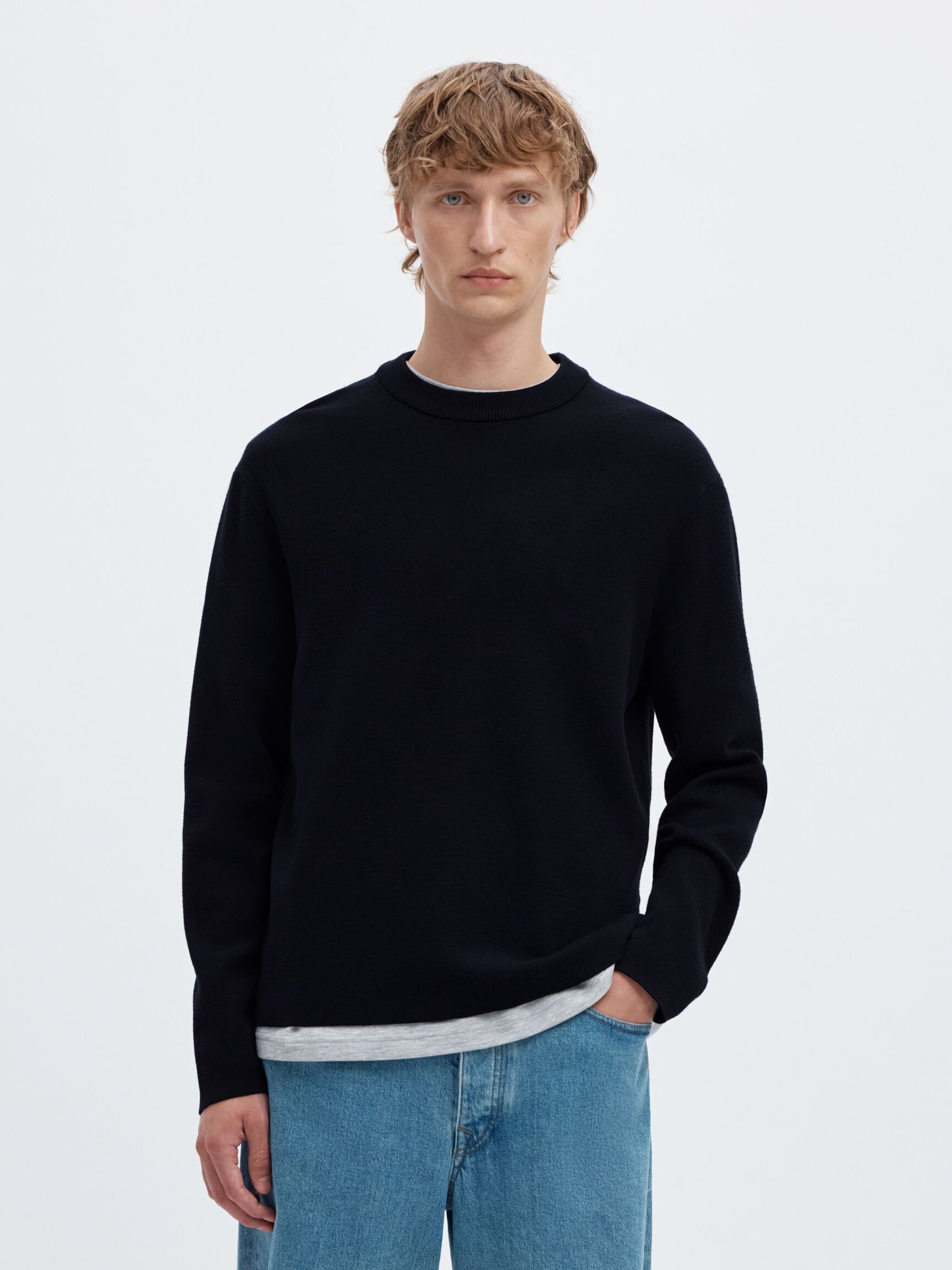 RELAXED FIT PULLOVER