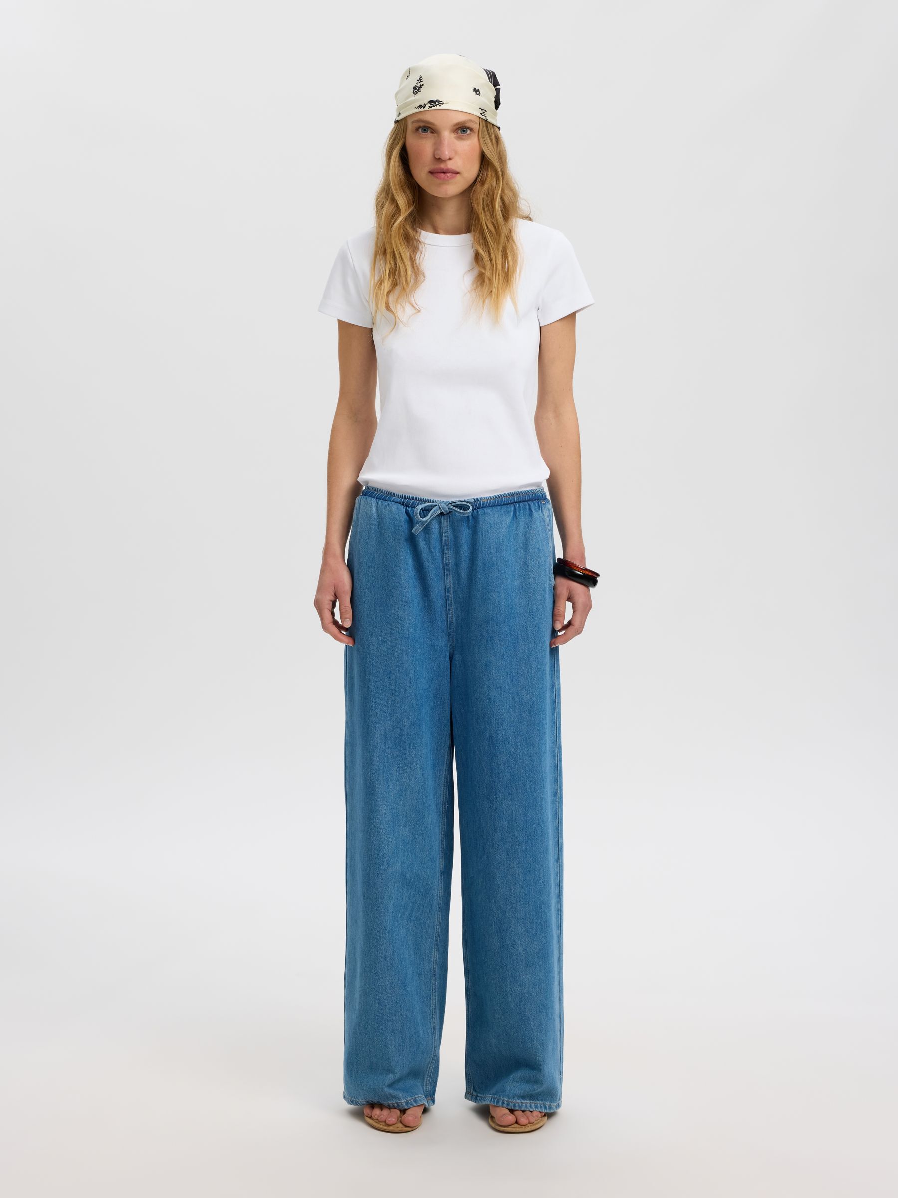 COTTON SHORT-SLEEVED T-SHIRT