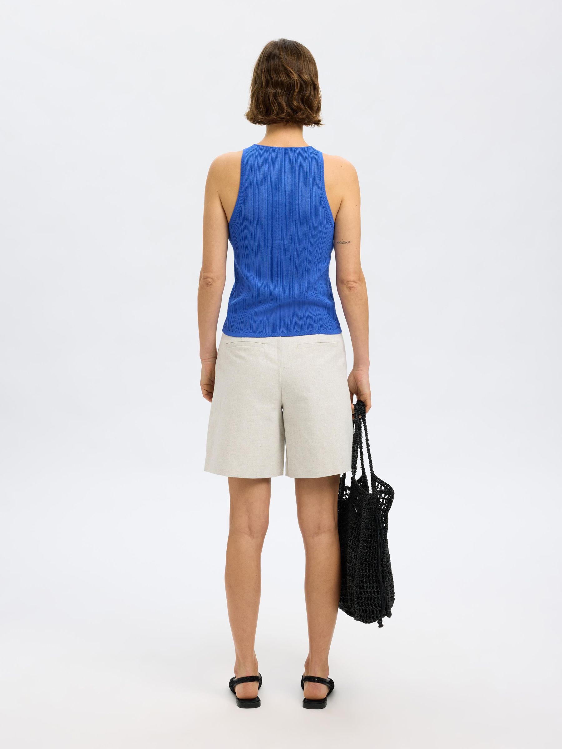 KNITTED SLEEVELESS TOP