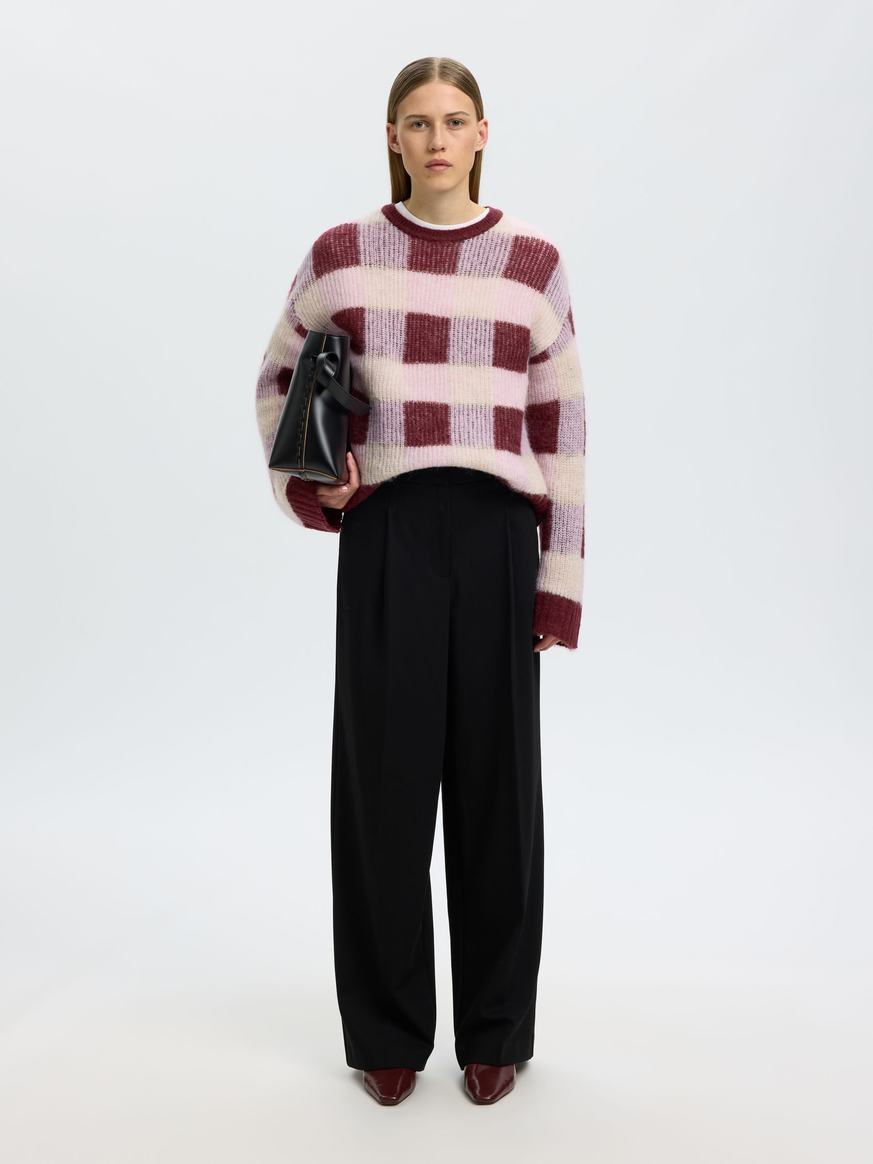 RUTETE STRIKKET PULLOVER