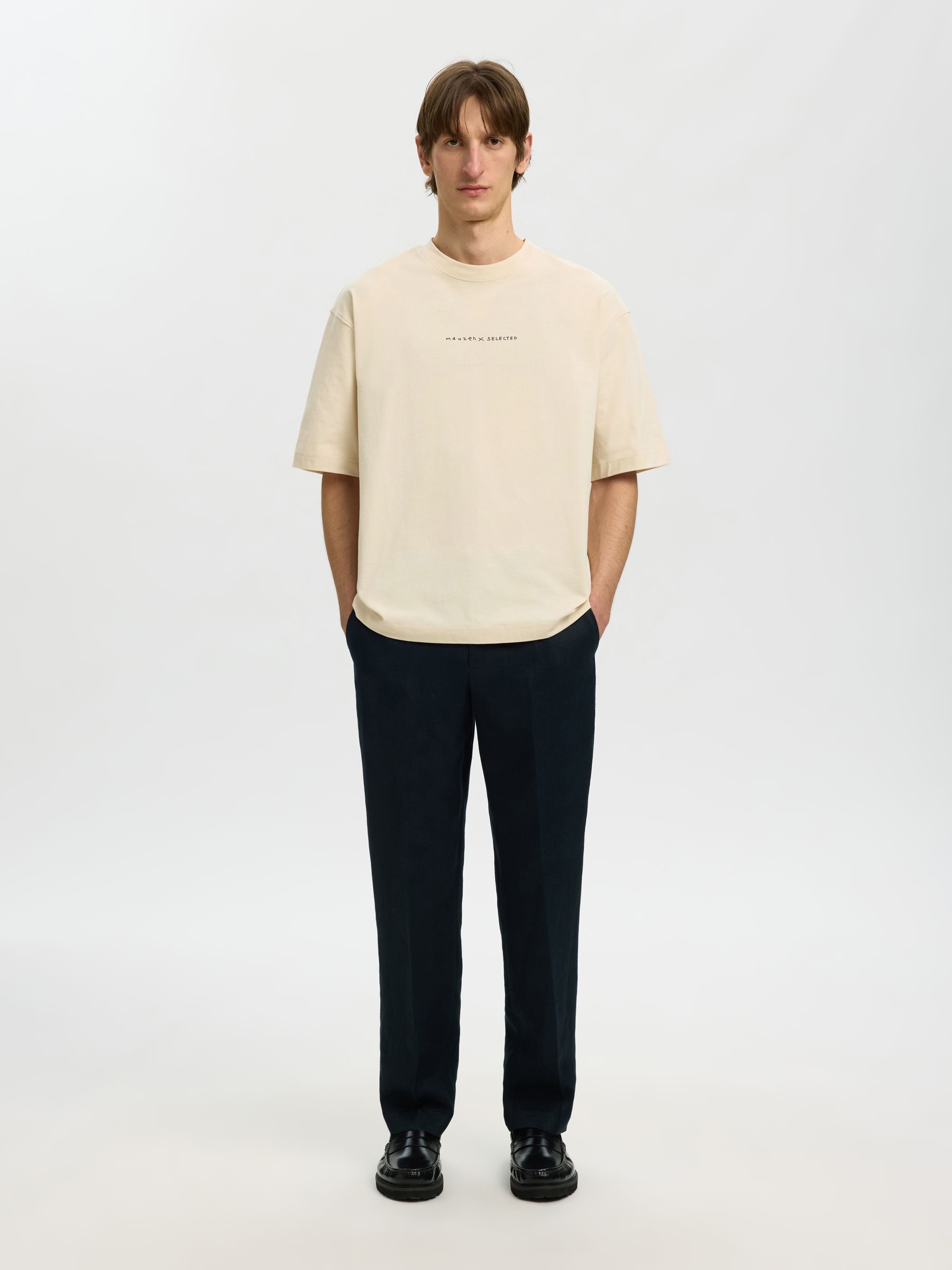 RELAXED FIT T-SHIRT