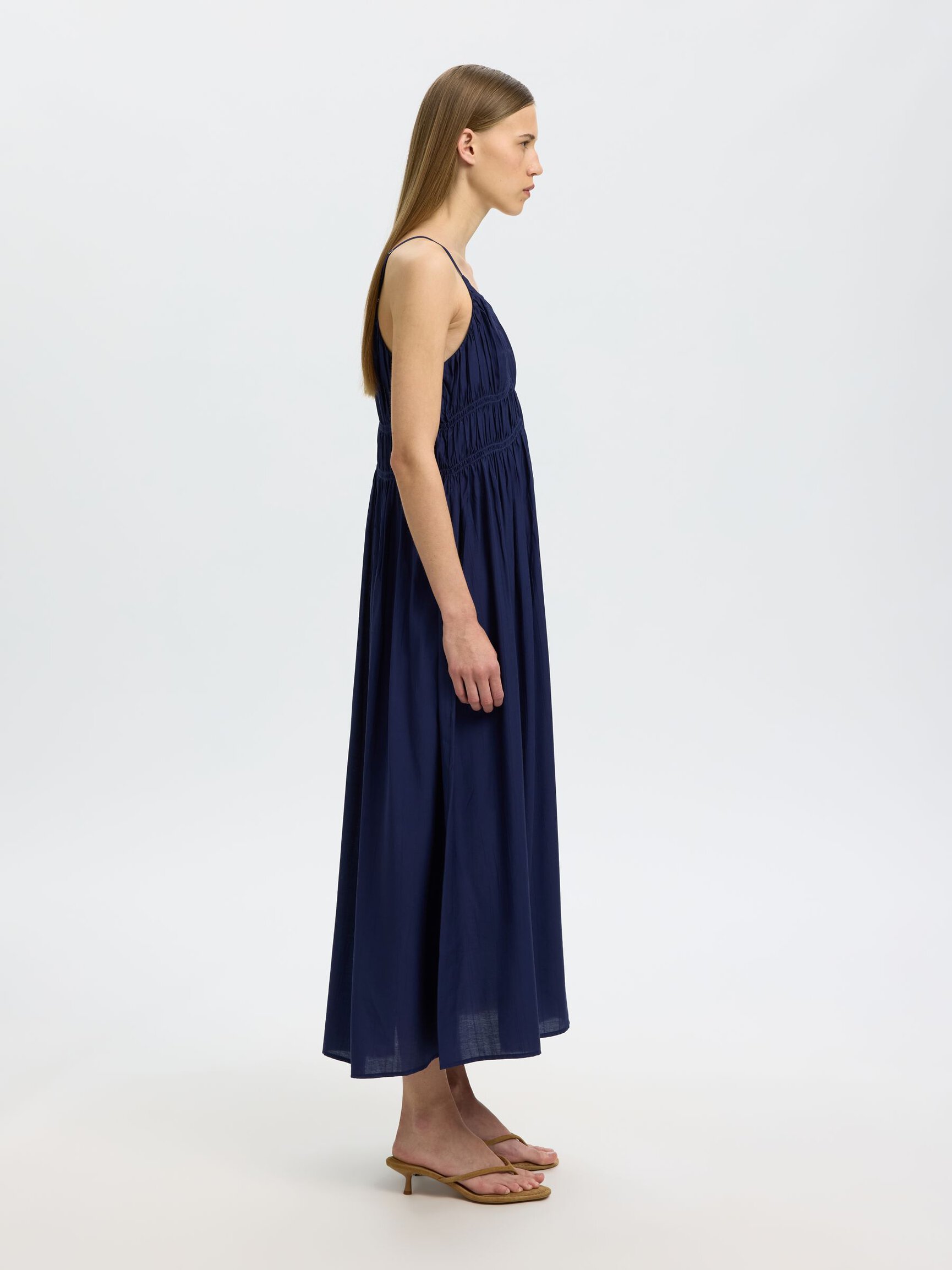 V-NECK SPAGHETTI MAXI DRESS