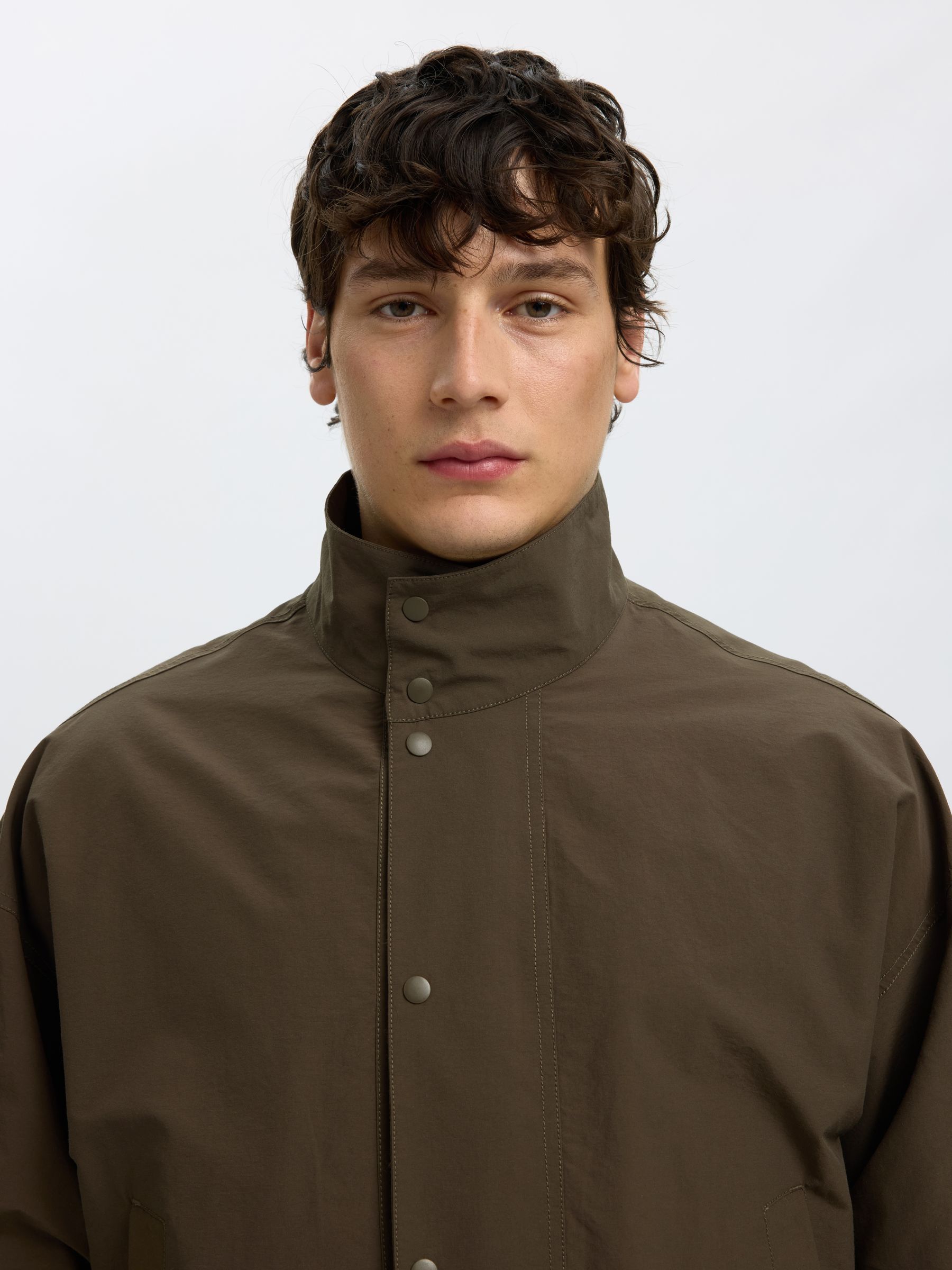 BOMBER JACKET
