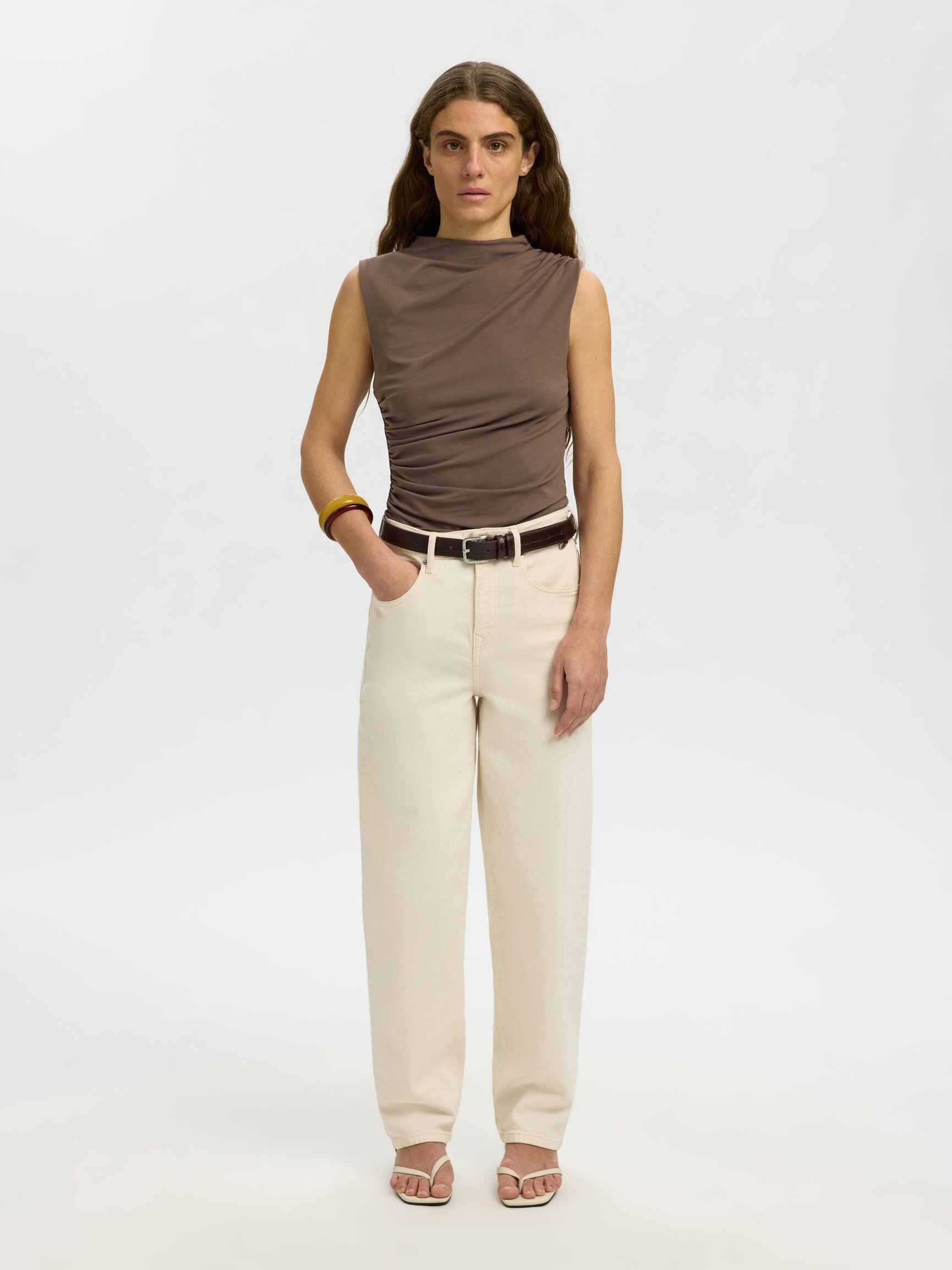 DRAPED SLEEVELESS TOP