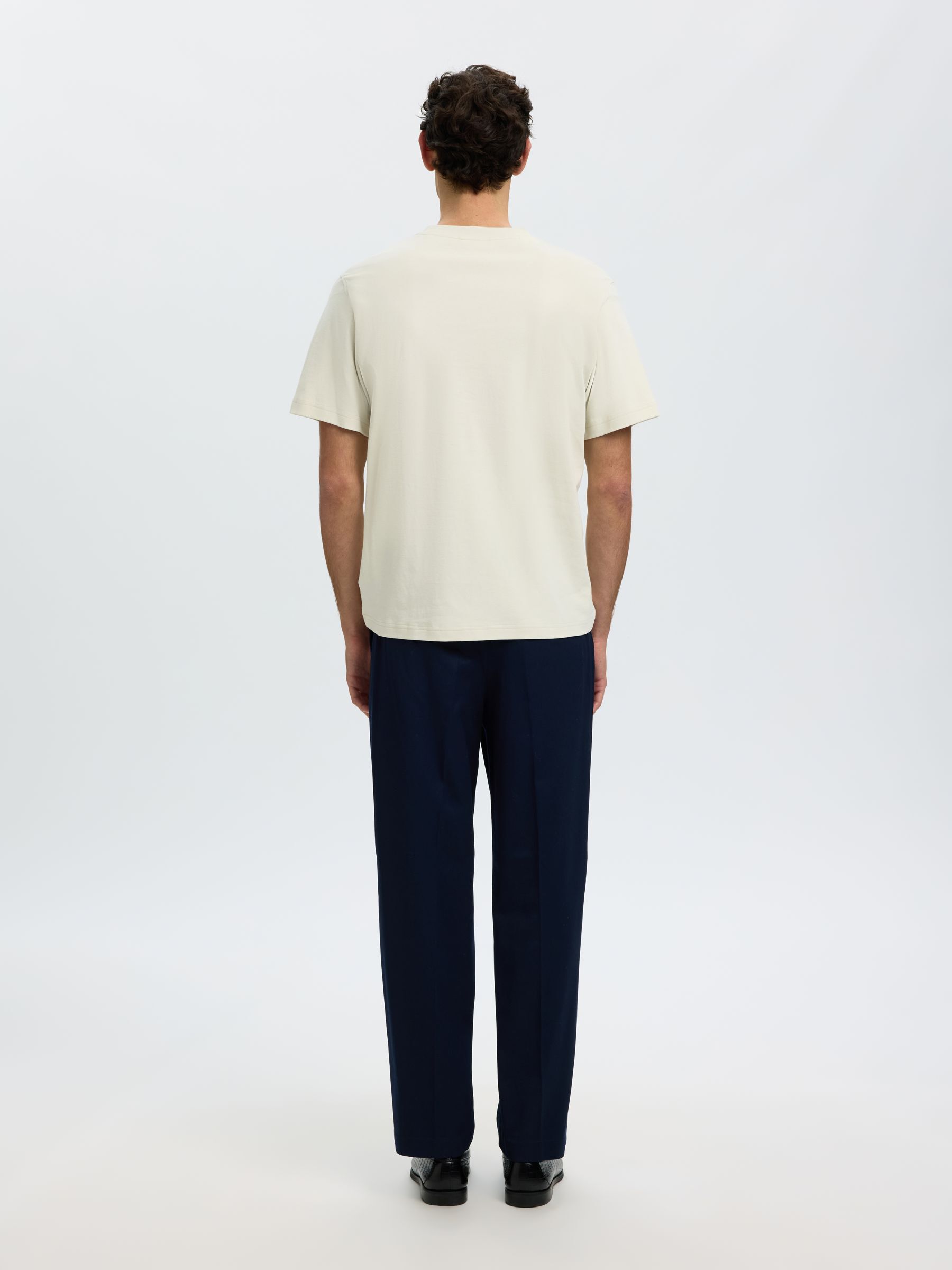 REGULAR FIT T-SHIRT