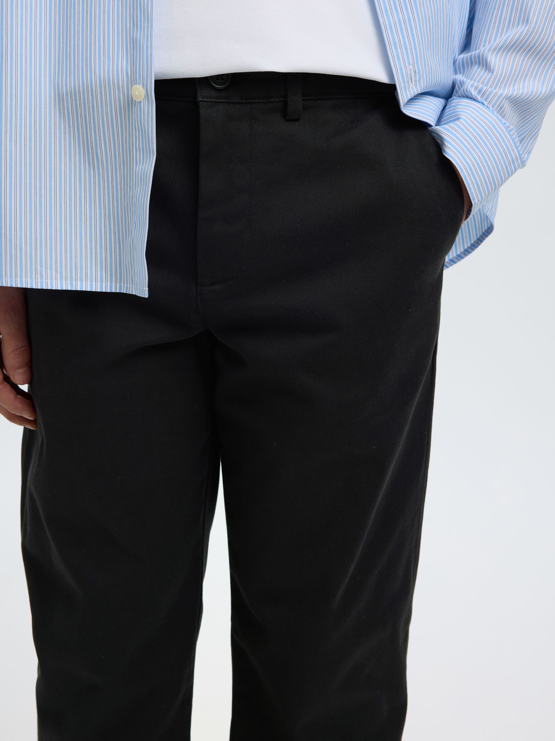 STRAIGHT FIT CHINOS