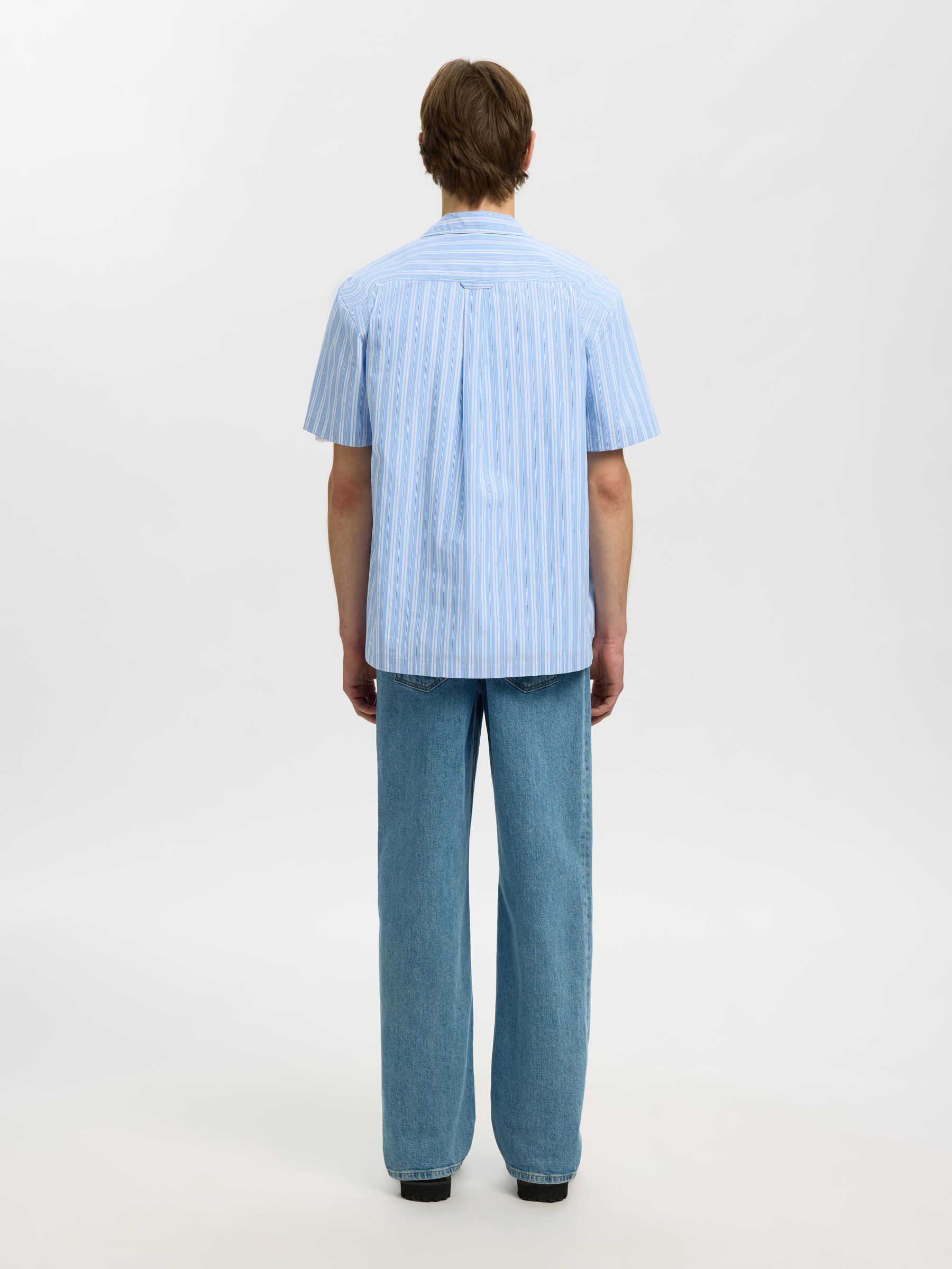 STRIPED SHORT SLEEVED SHIRT