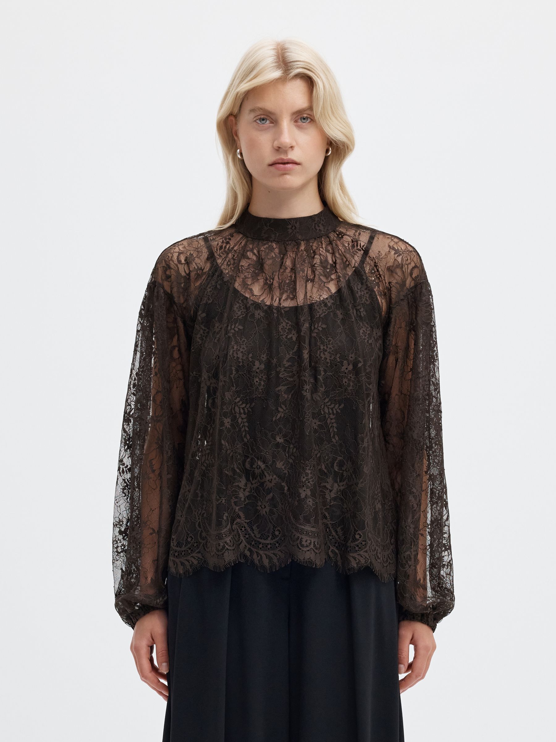 DENTELLE BLOUSE