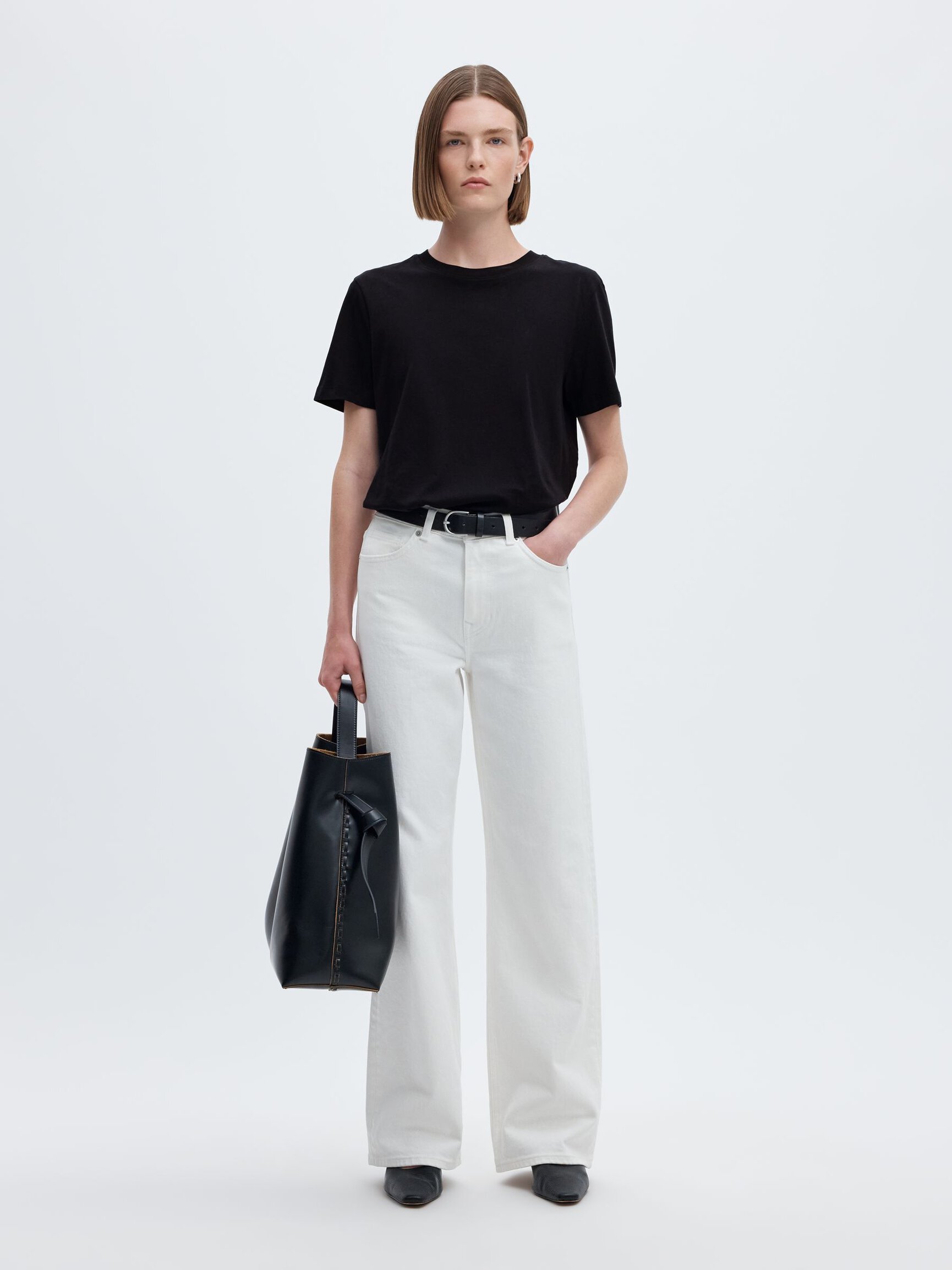 CLASSIC COTTON T-SHIRT