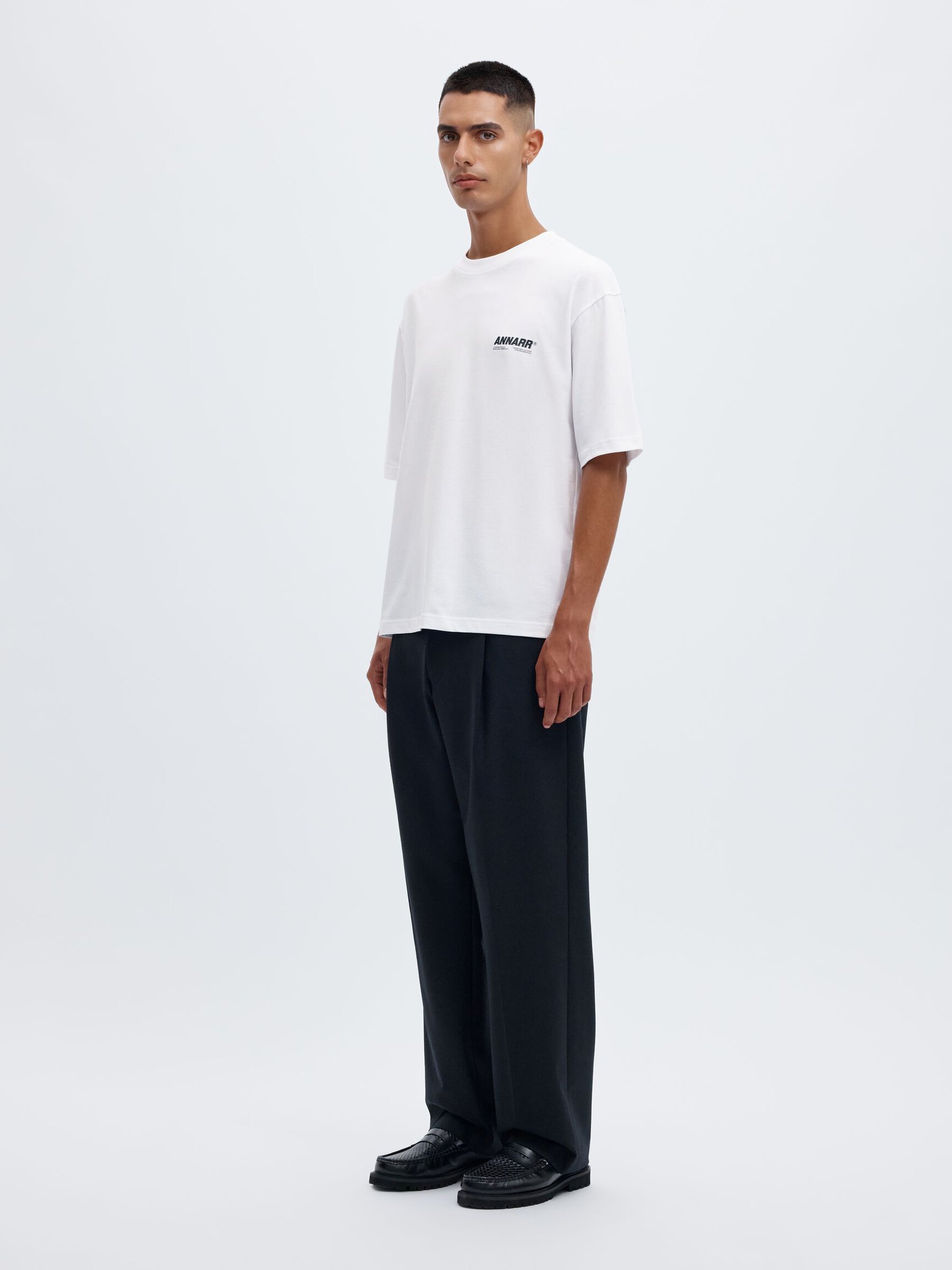 LOOSE FIT T-SHIRT