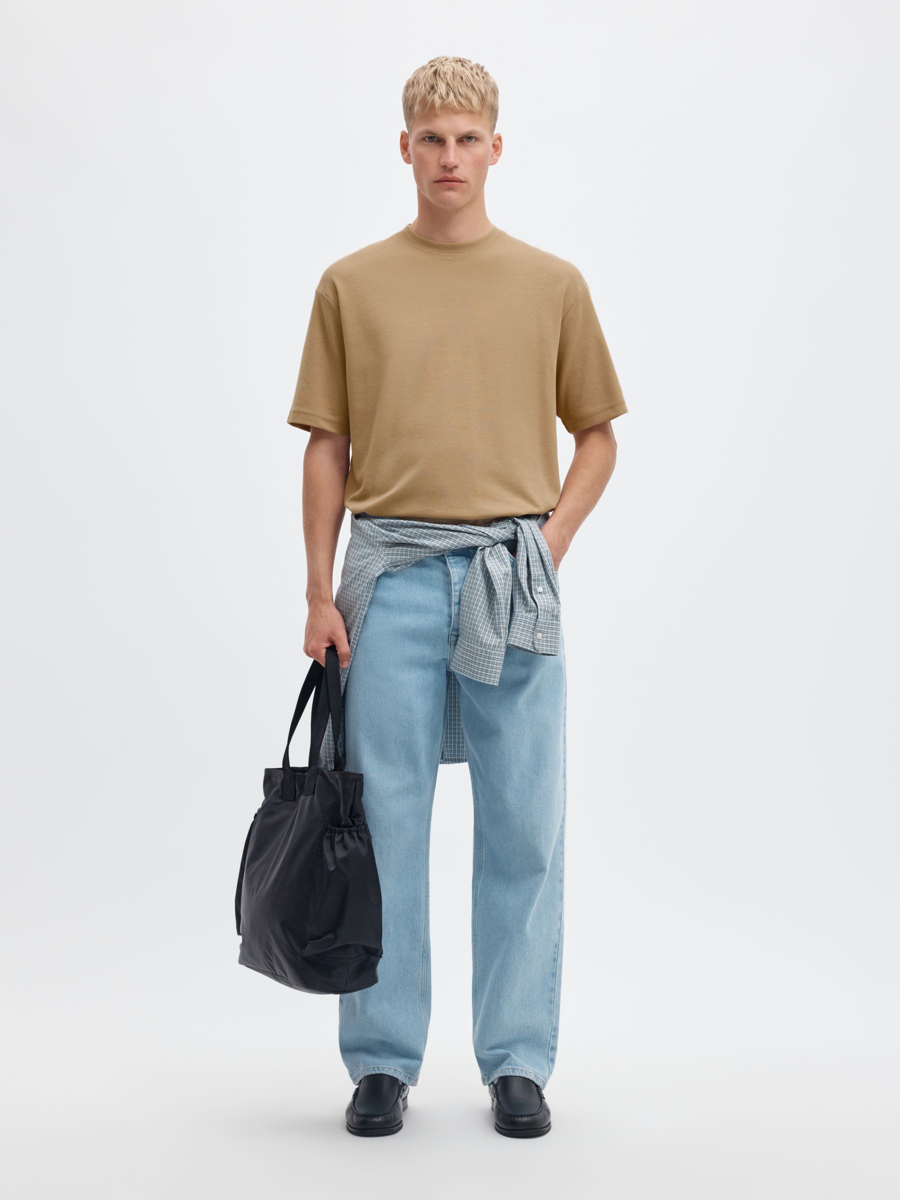 LOOSE FIT T-SHIRT