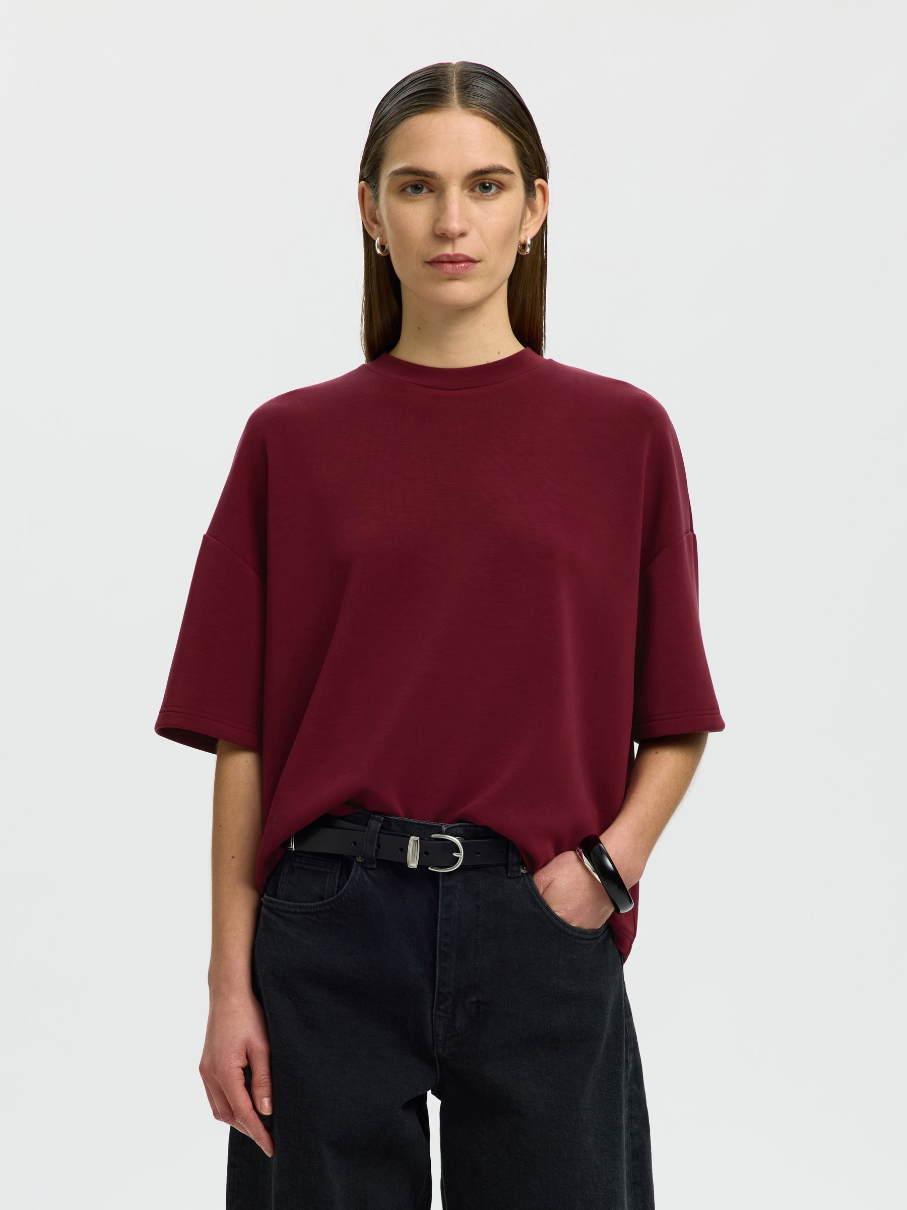 OVERSIZED T-SHIRT
