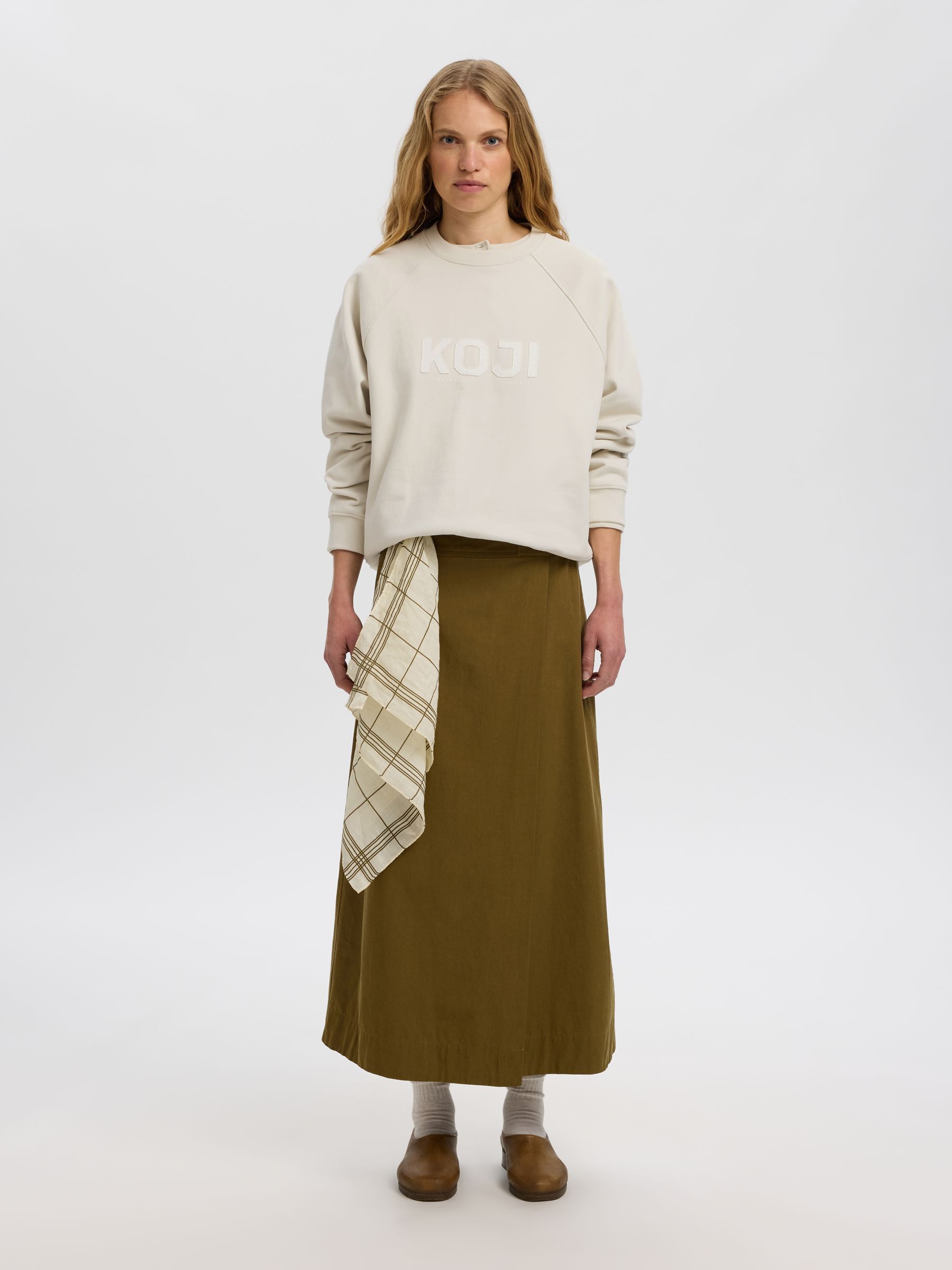 ORGANIC COTTON LONG SLEEVED SWEATSHIRT