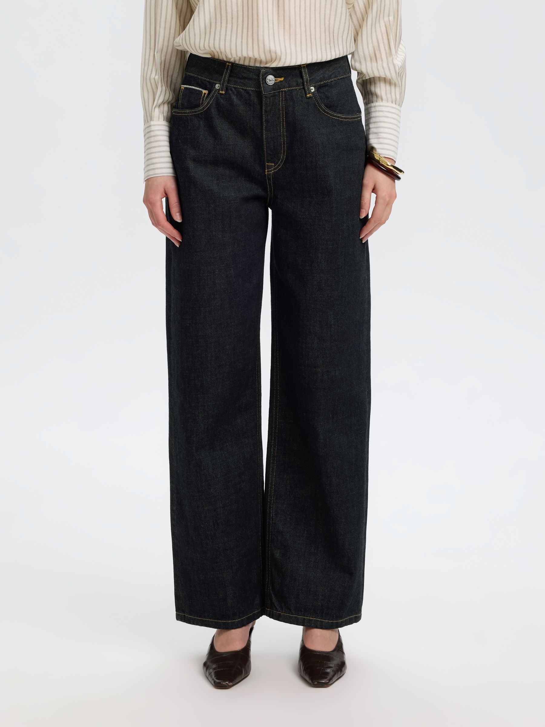 RELAXED FIT  JEANS