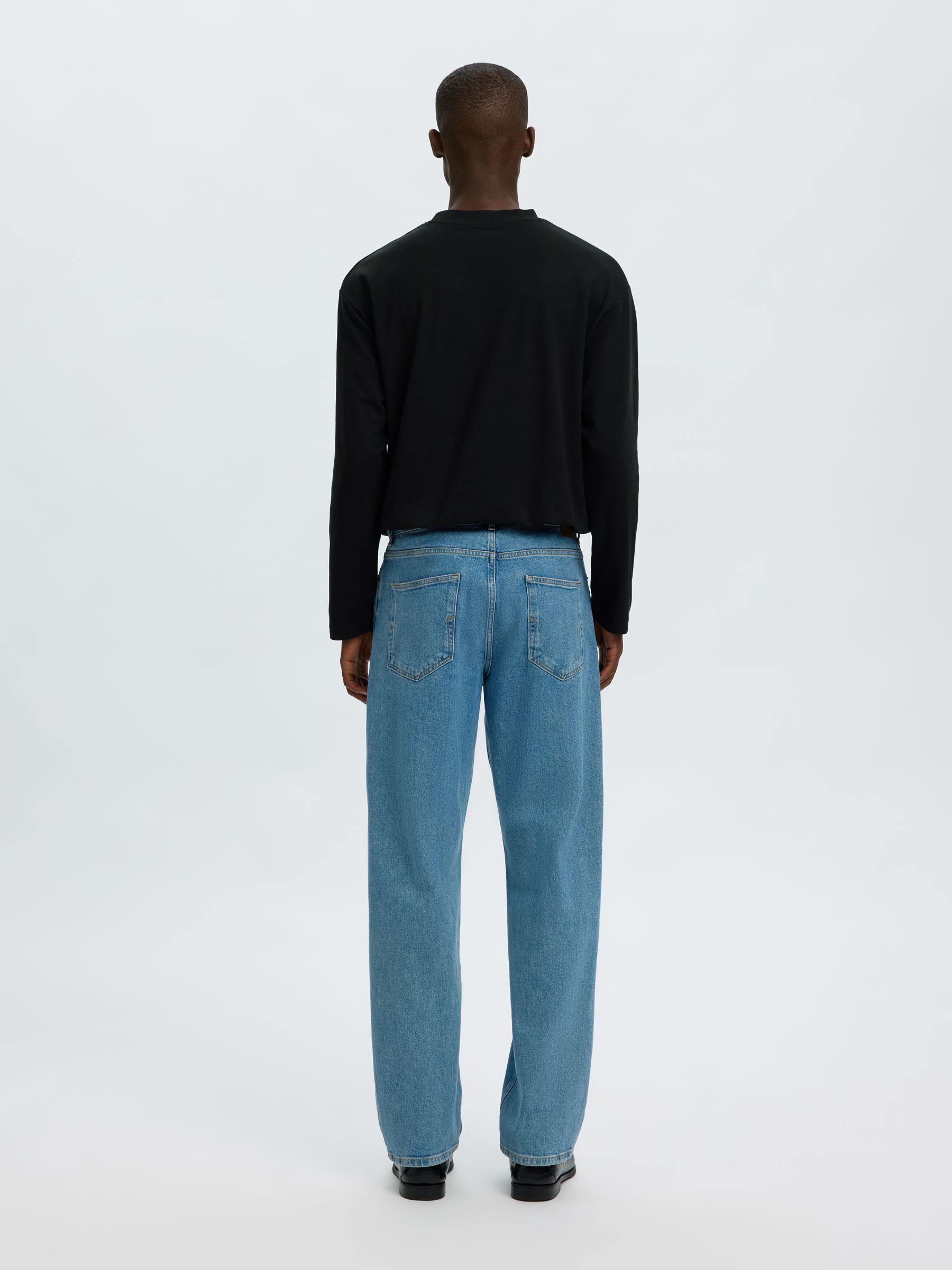 LOOSE FIT  LONG-SLEEVED T-SHIRT