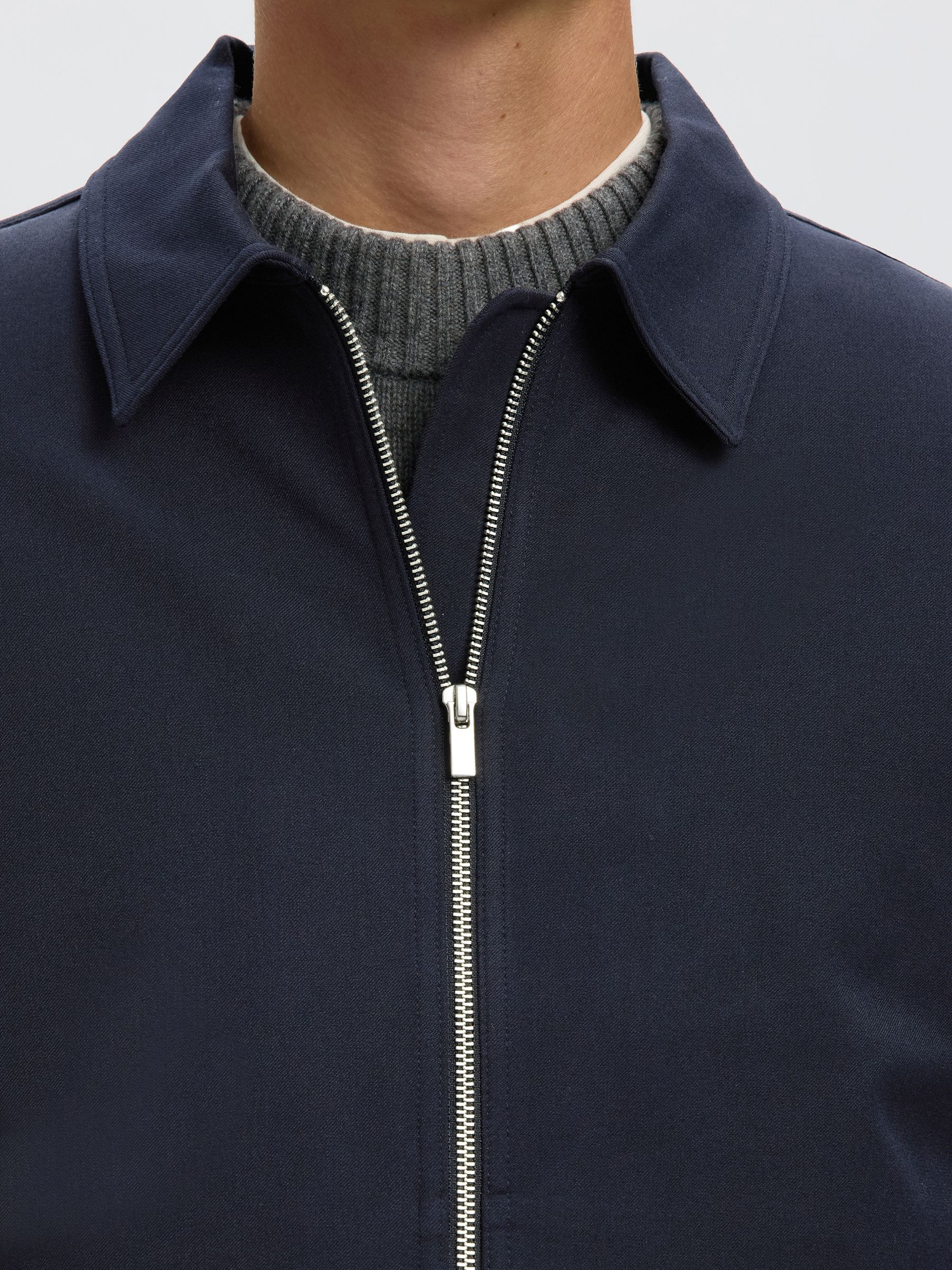 REGULAR FIT JACKET