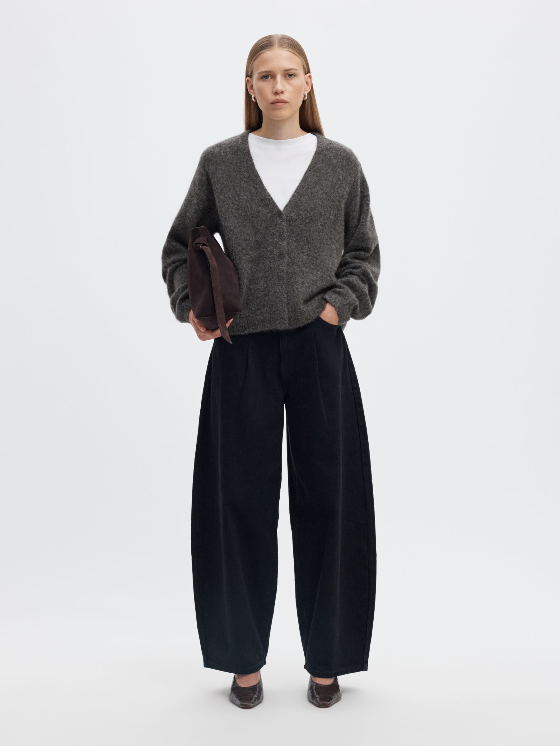 BRUSHED V-AUSSCHNITT STRICKJACKE