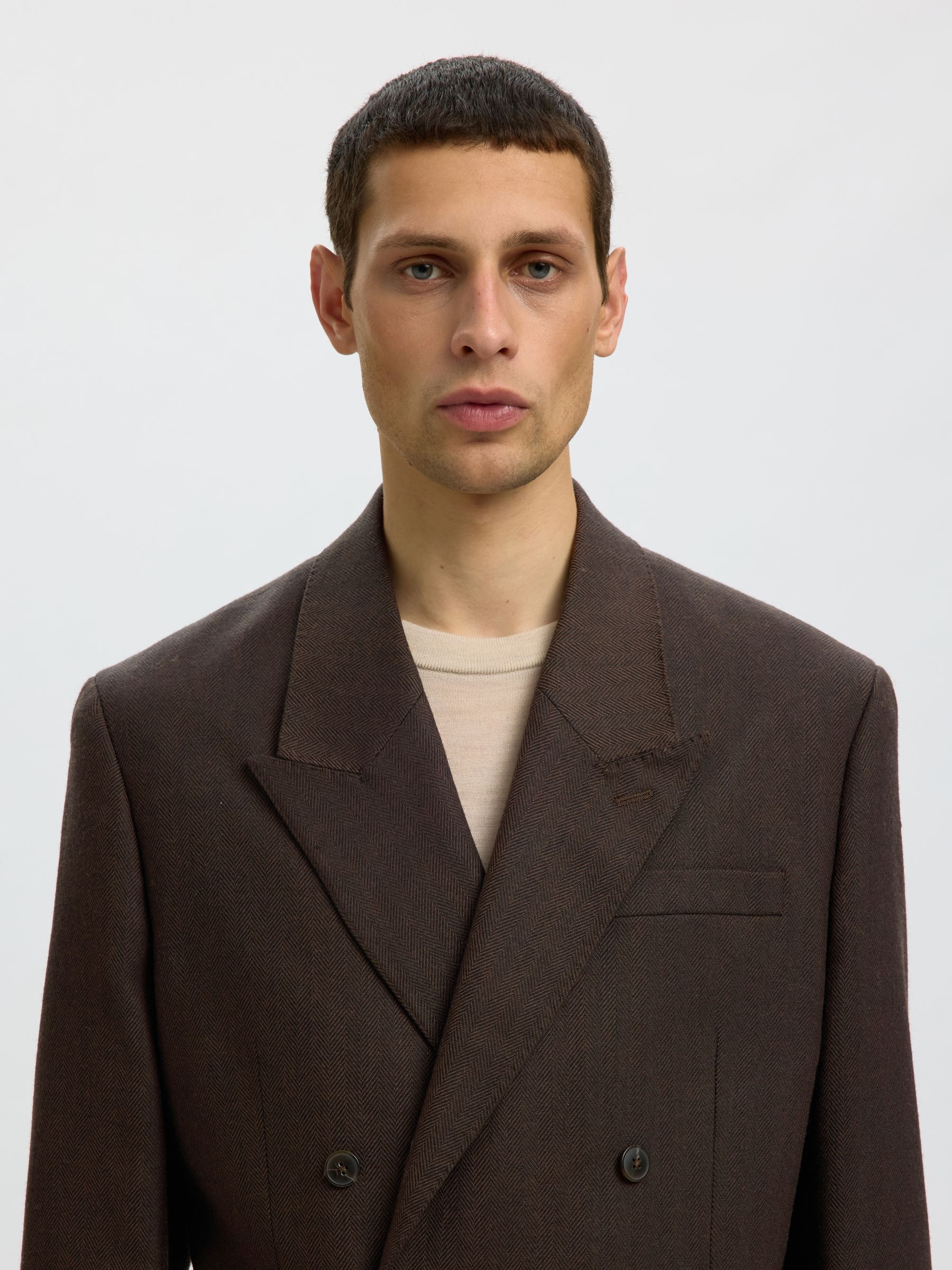 RELAXED FIT DOUBLE-BREASTED BLAZER