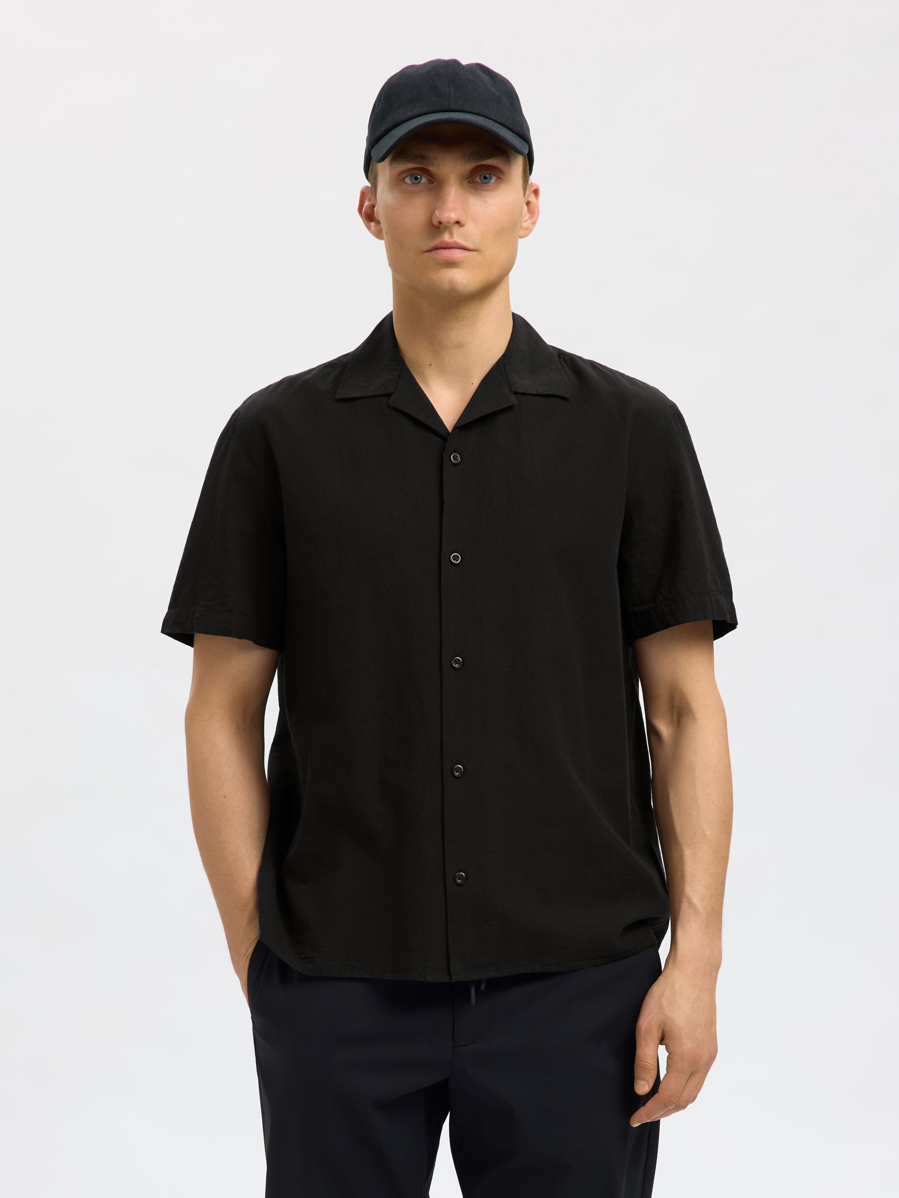 LINEN BLEND SHORT SLEEVED SHIRT