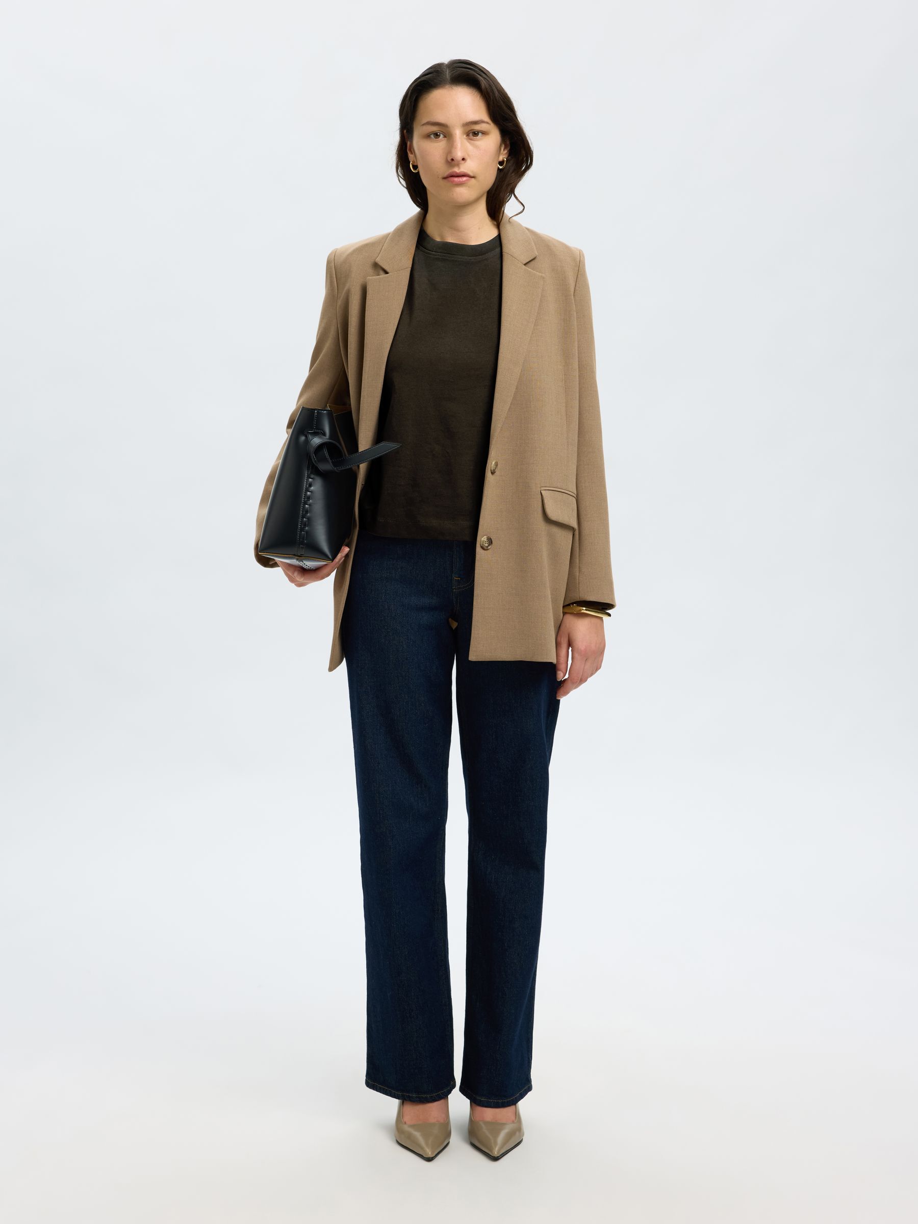 LONG-SLEEVED BOXY T-SHIRT