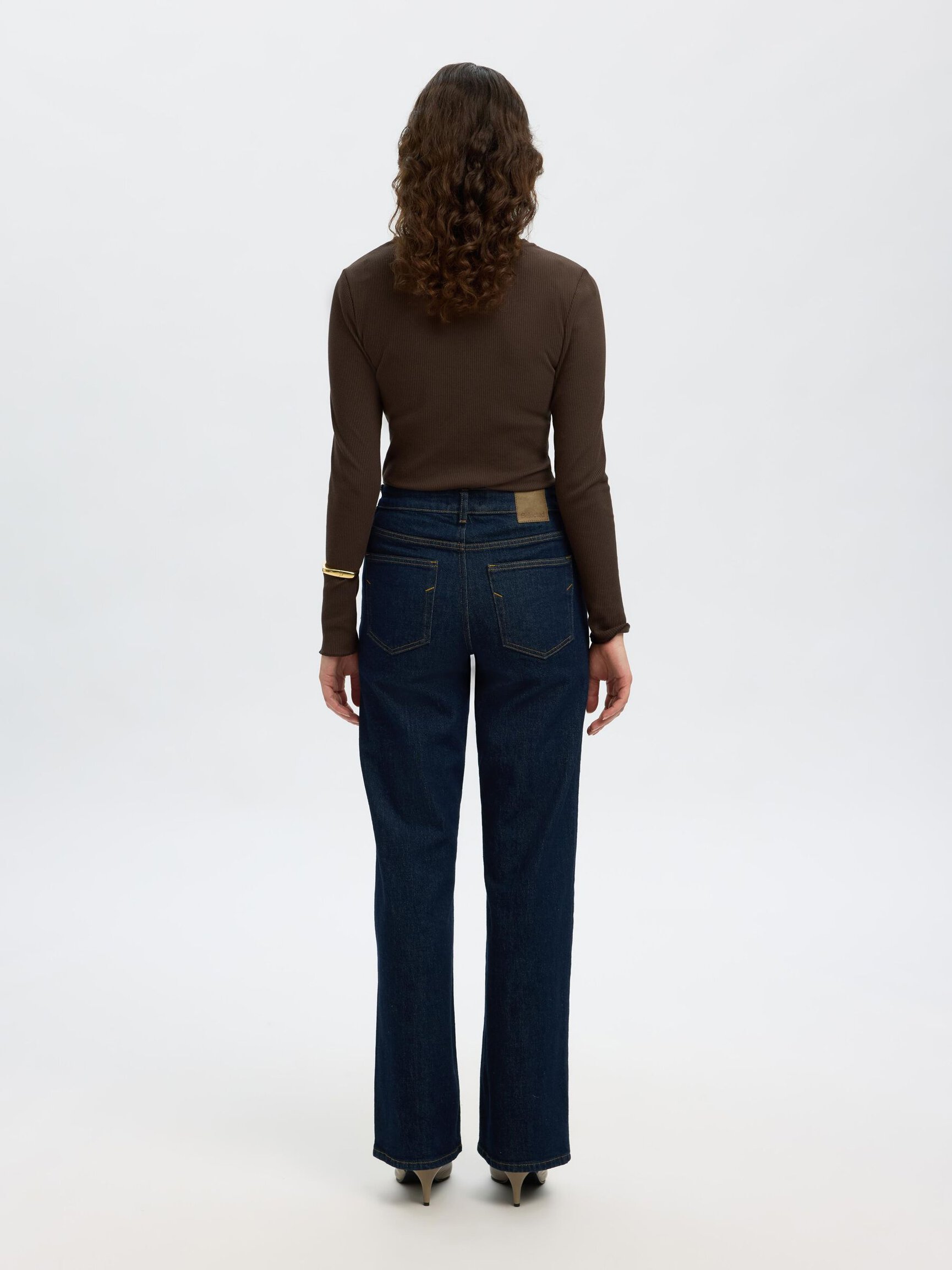 RIBBED LONG SLEEVED TOP